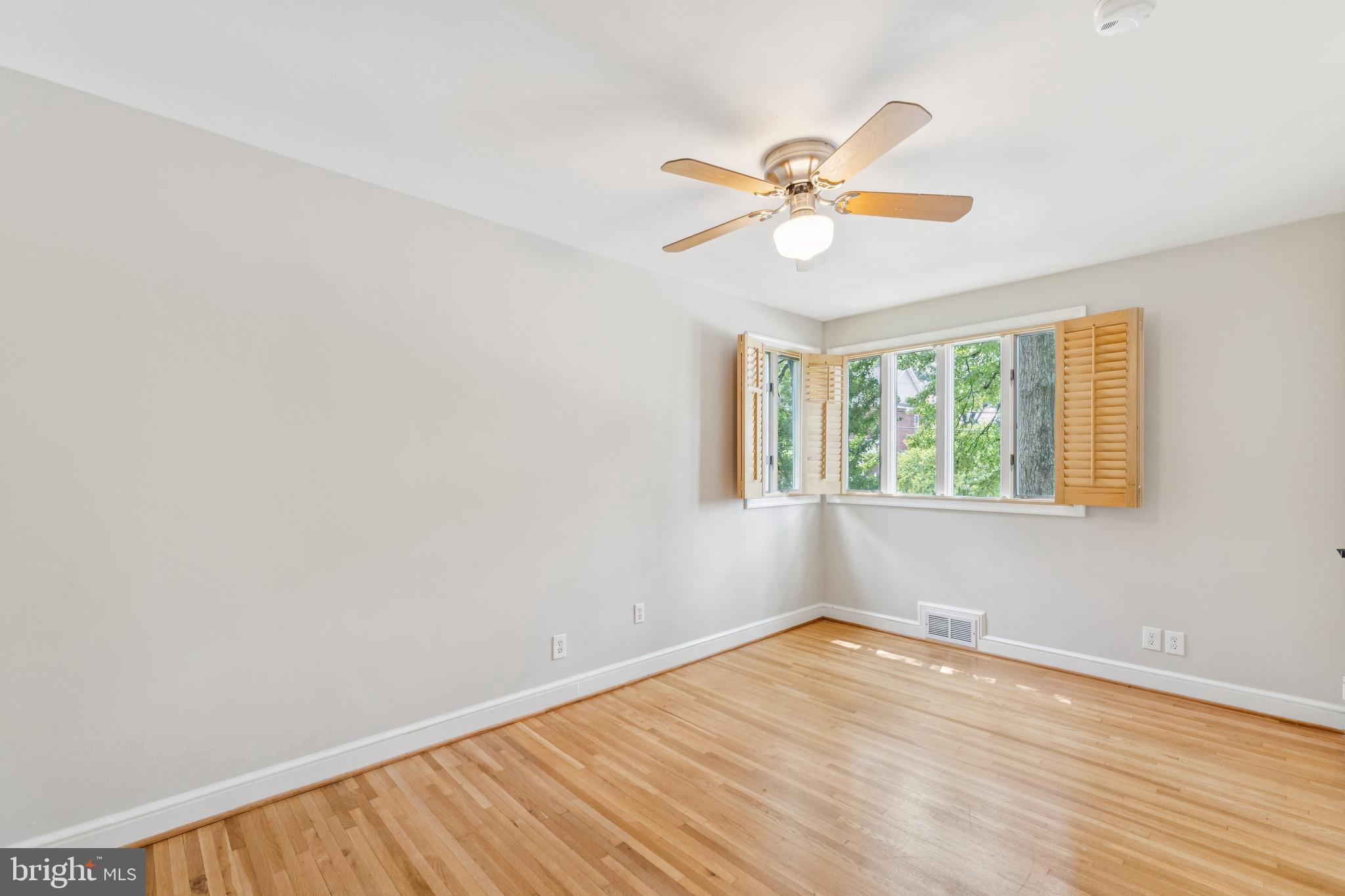 BERKSHIRE OAKWOOD - Residential