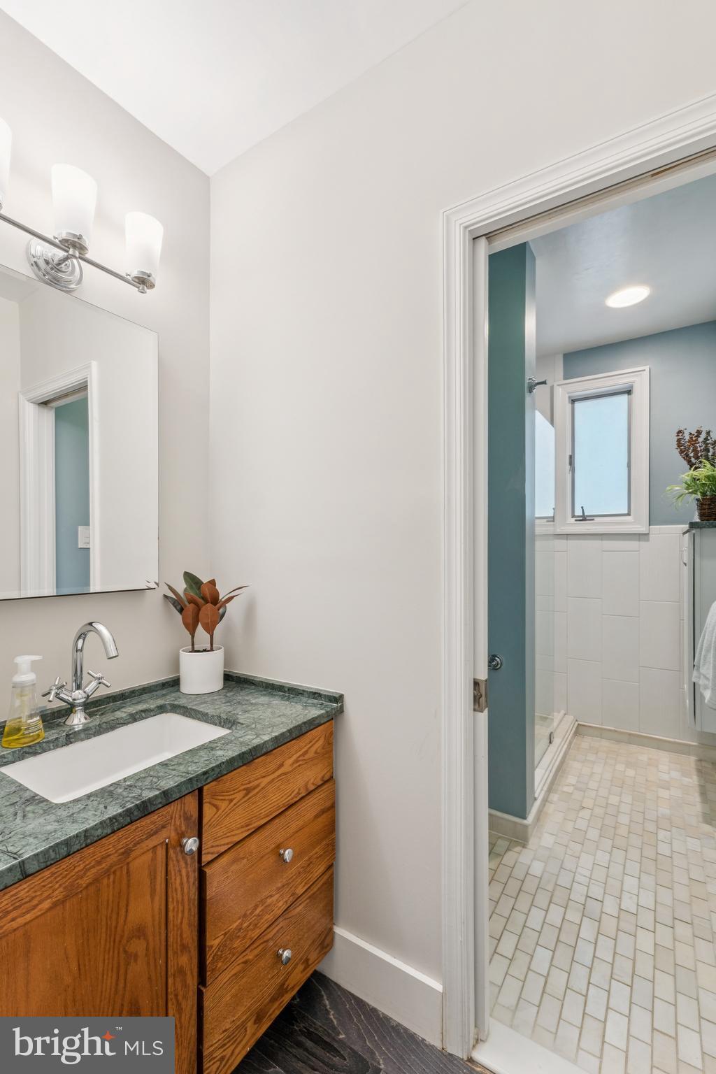 BERKSHIRE OAKWOOD - Residential