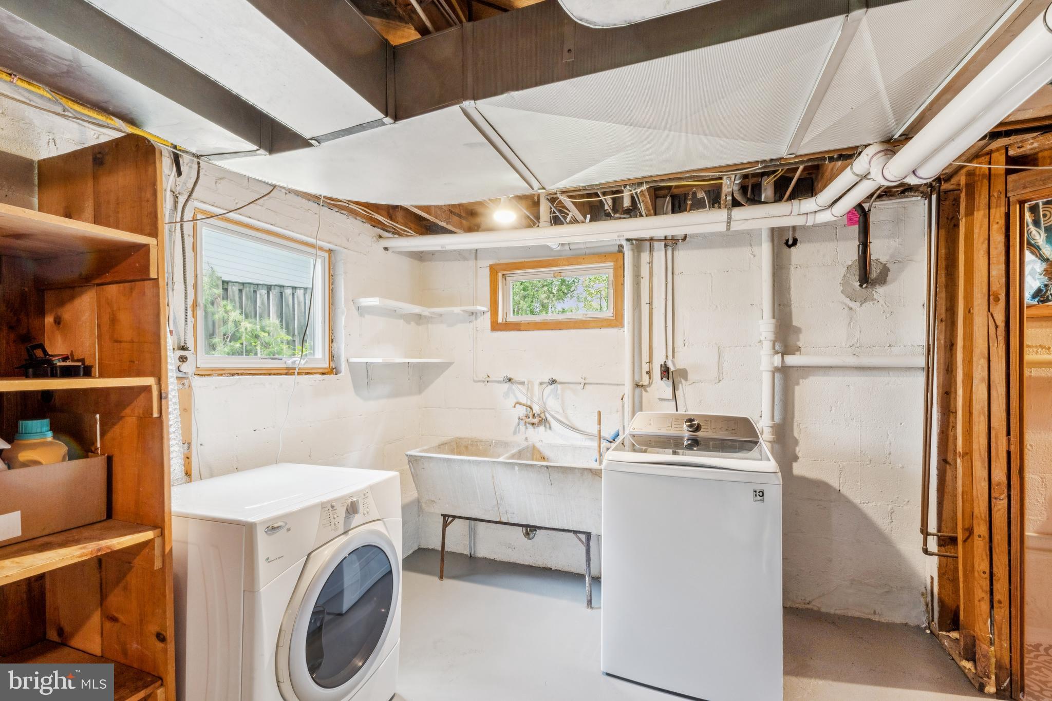 BERKSHIRE OAKWOOD - Residential