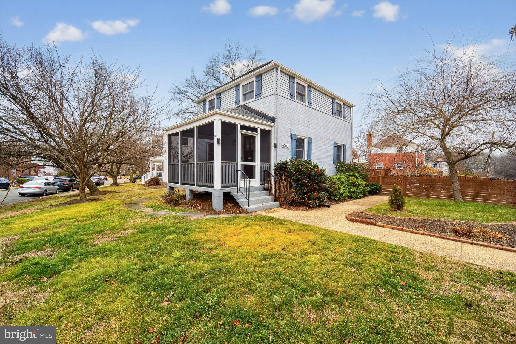 ARLINGTON FOREST - Residential