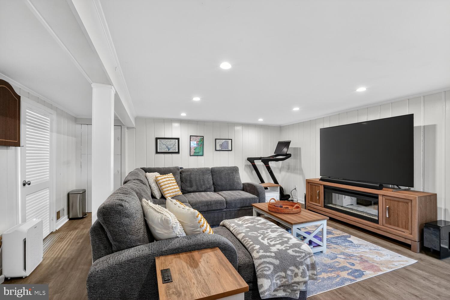 ARLINGTON FOREST - Residential