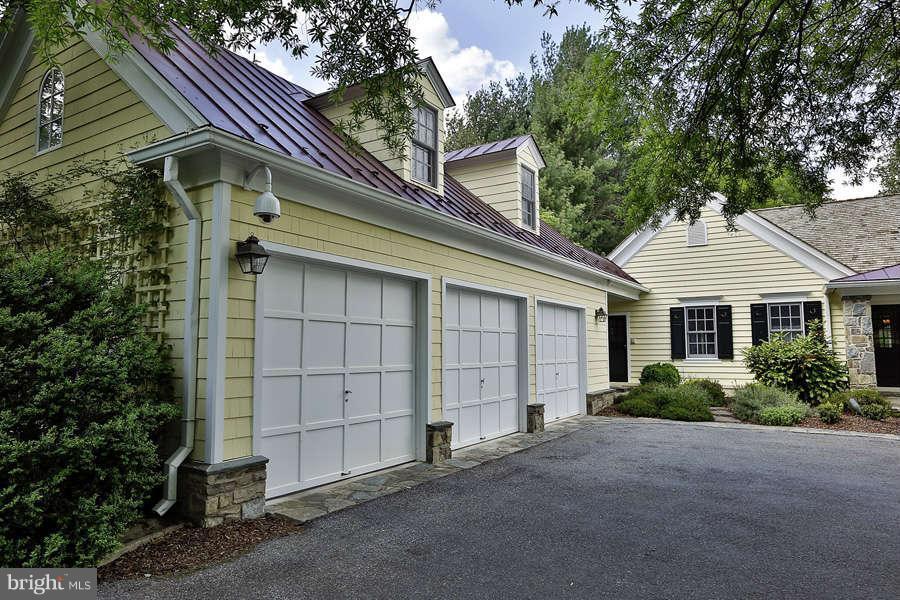 POTOMAC FALLS - Residential