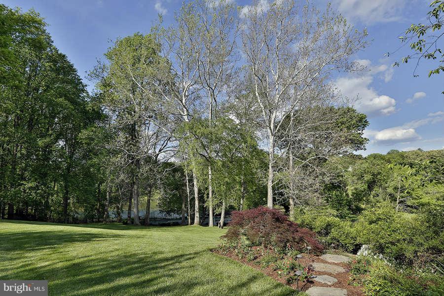 POTOMAC FALLS - Residential