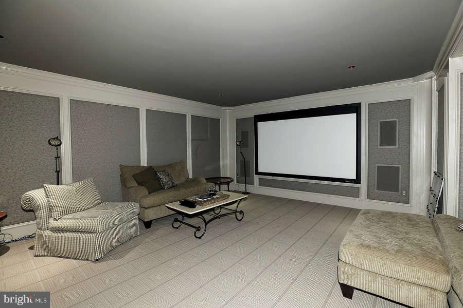 POTOMAC FALLS - Residential