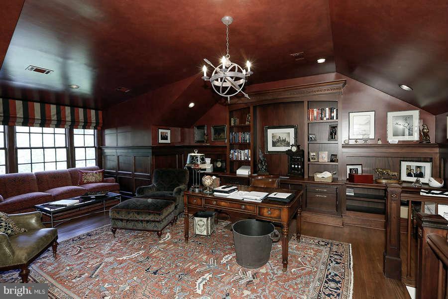 POTOMAC FALLS - Residential