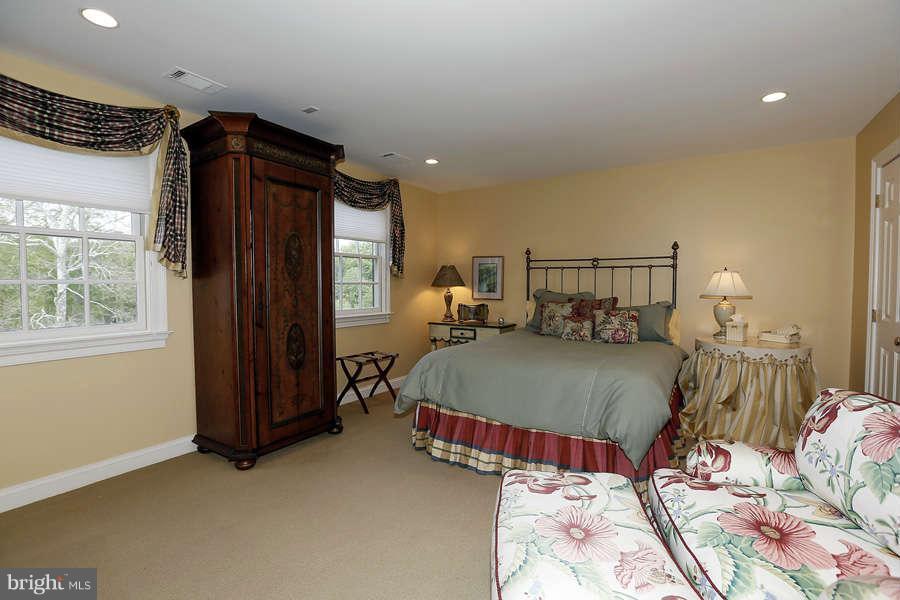 POTOMAC FALLS - Residential