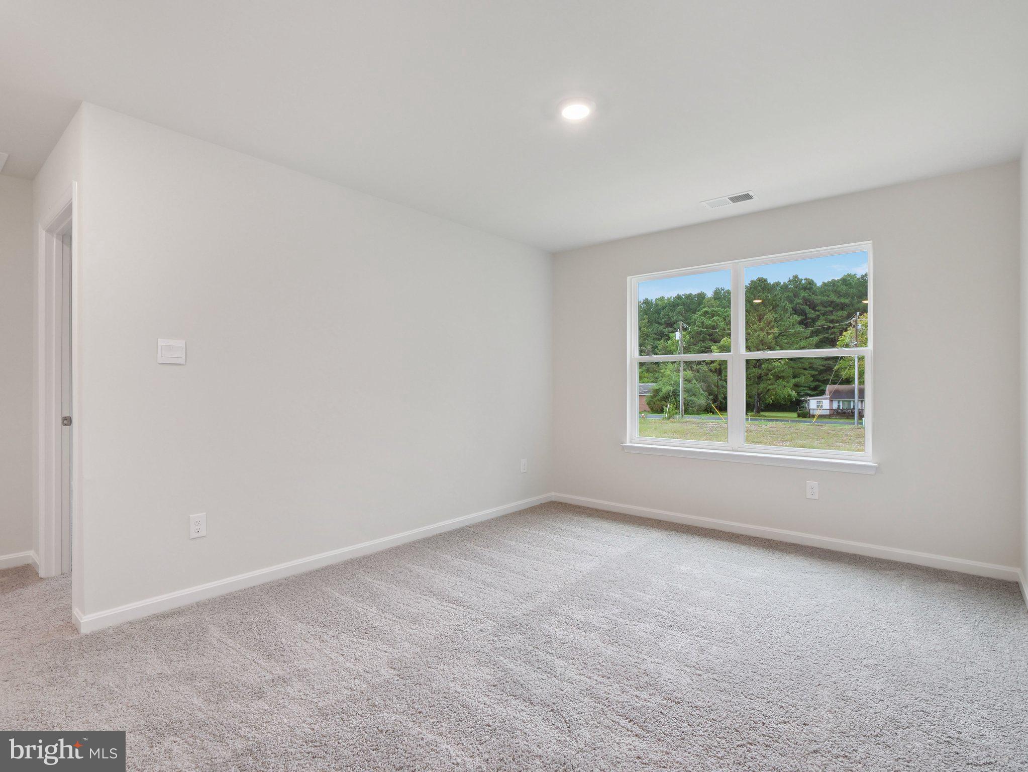 LADYSMITH VILLAGE - Residential