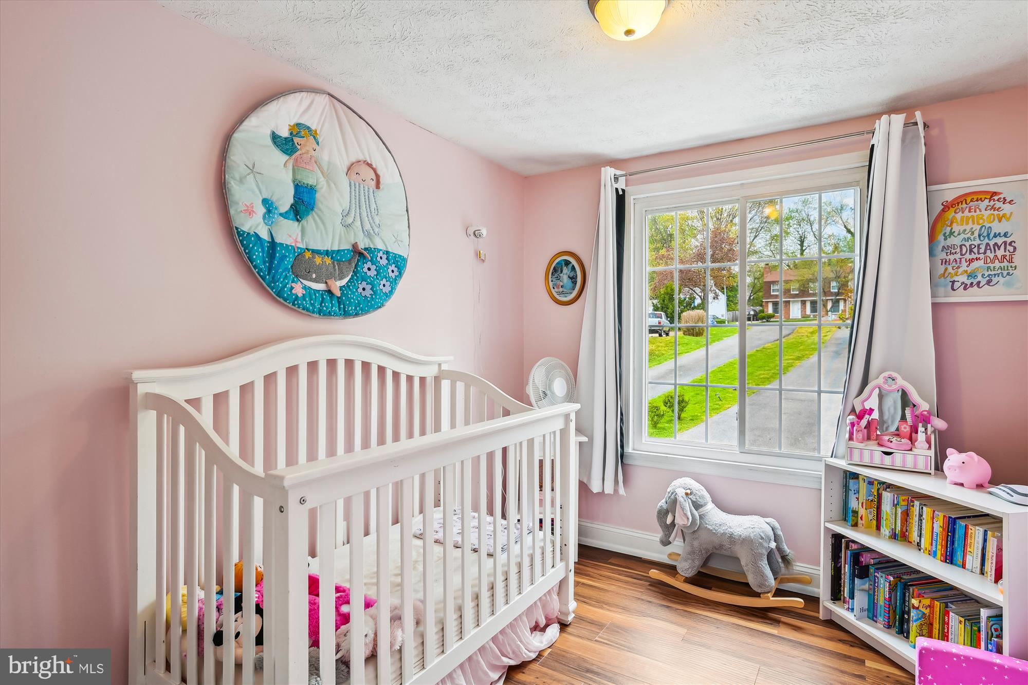 WHISPERING WOODS - Residential