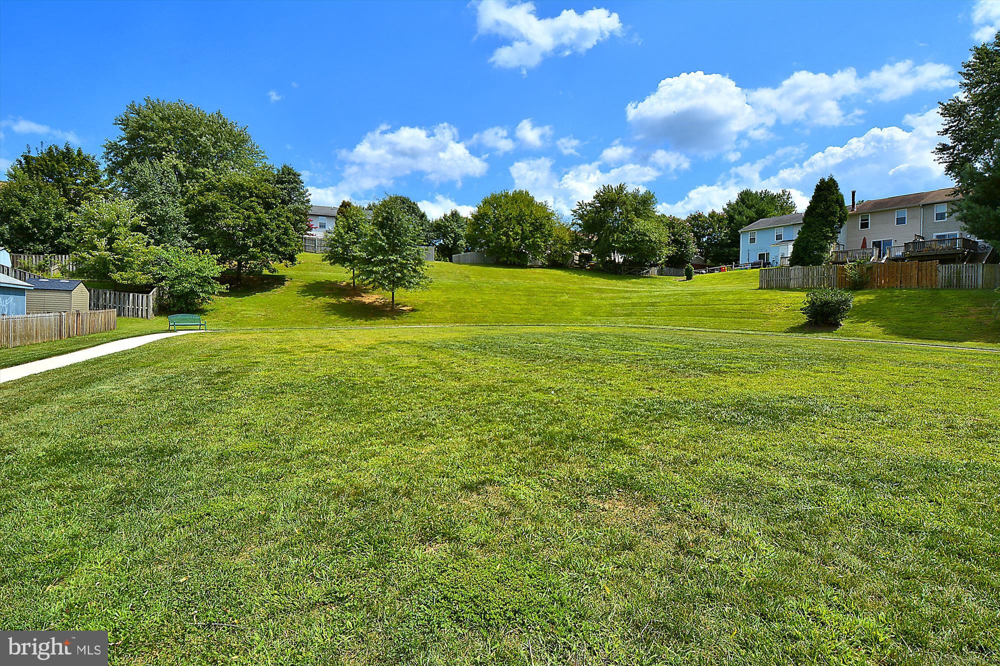 WHISPERING WOODS - Residential