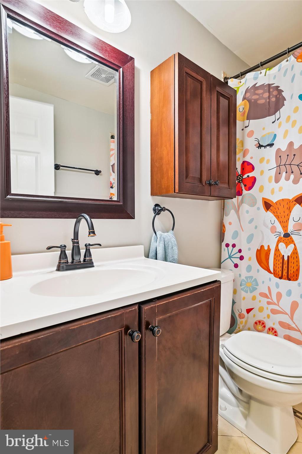 WHISPERING WOODS - Residential