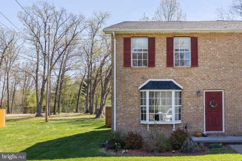 Townhouse For Sale - 301 Buckingham Drive<br/> Frederick County, STEPHENS CITY, VA 22655