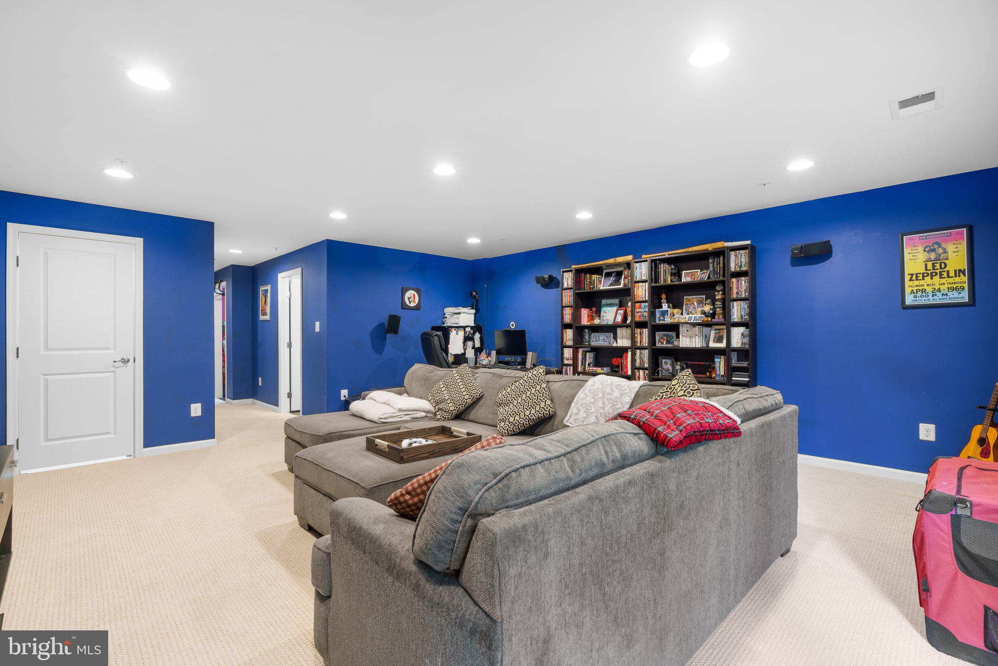 DORCHESTER WOODS - Residential