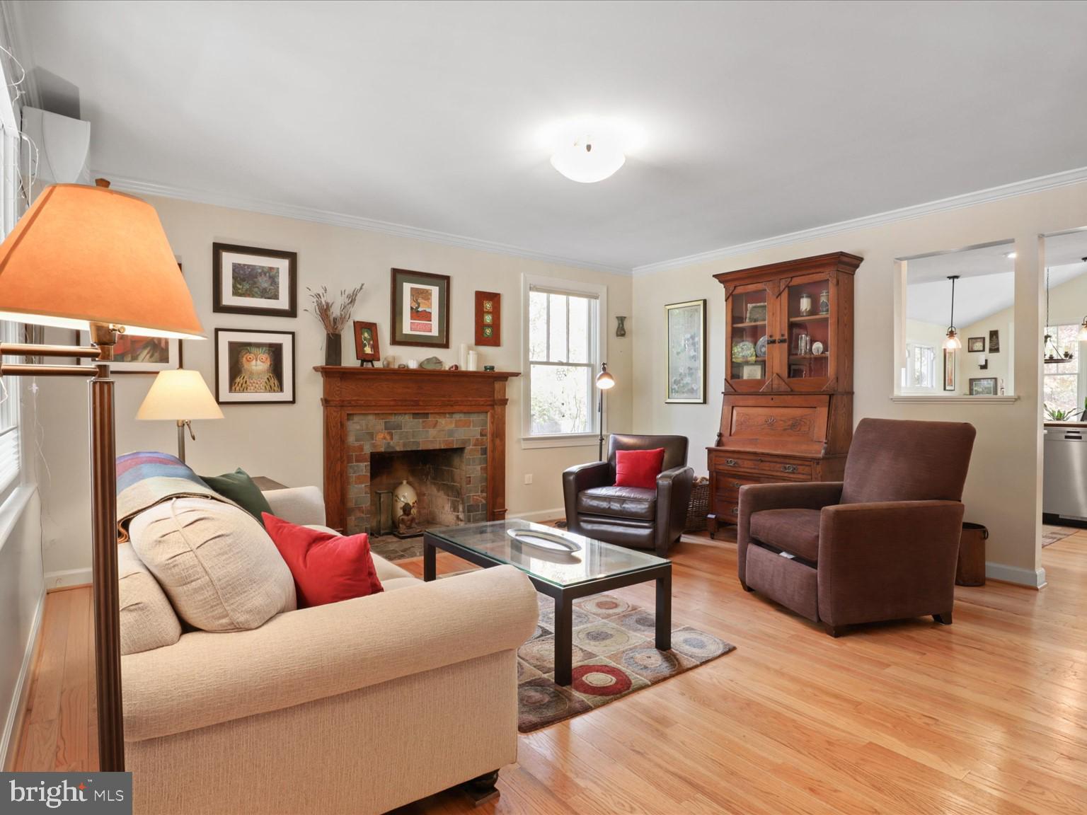 2325 S BUCHANAN STREET