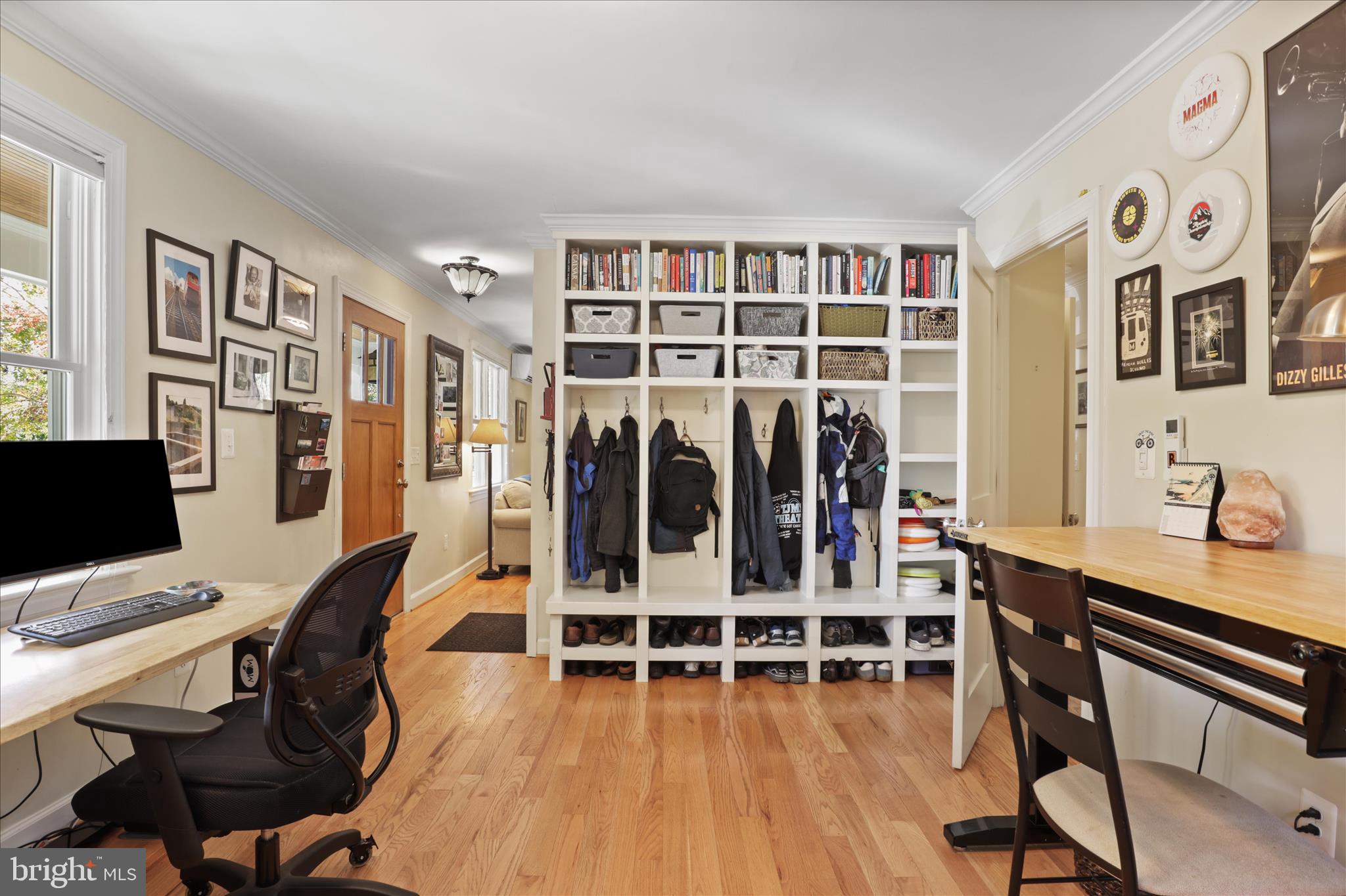 2325 S BUCHANAN STREET