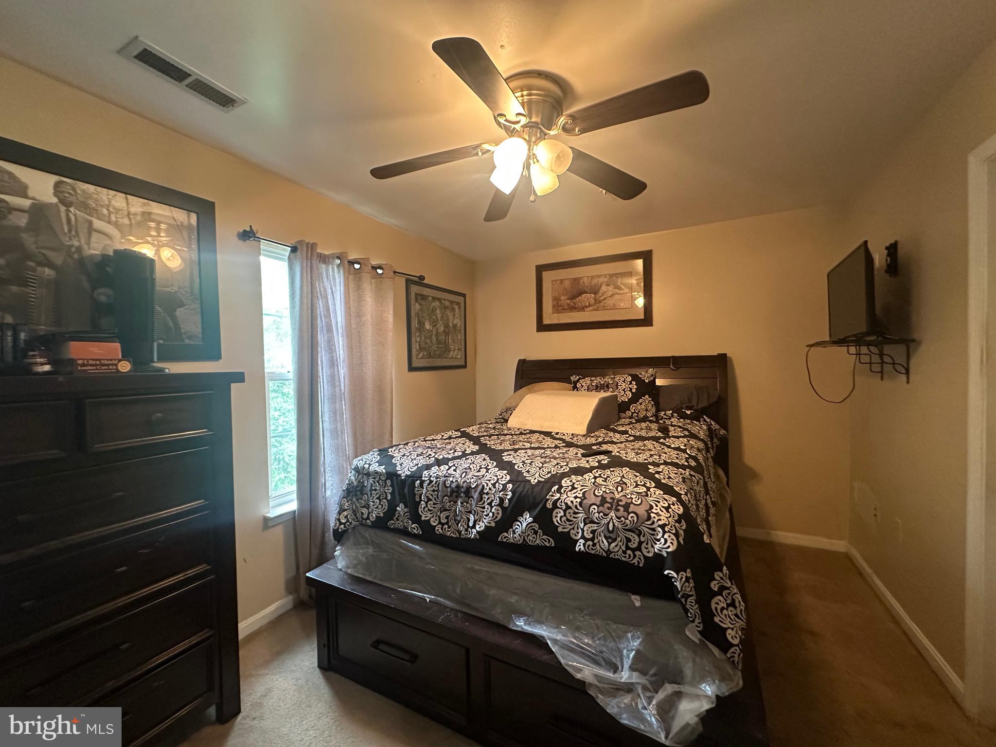COLONY SQUARE - Residential