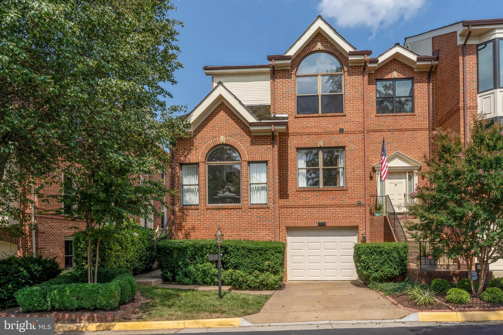 1498 Hampton Hill Cir, McLean, VA 22101