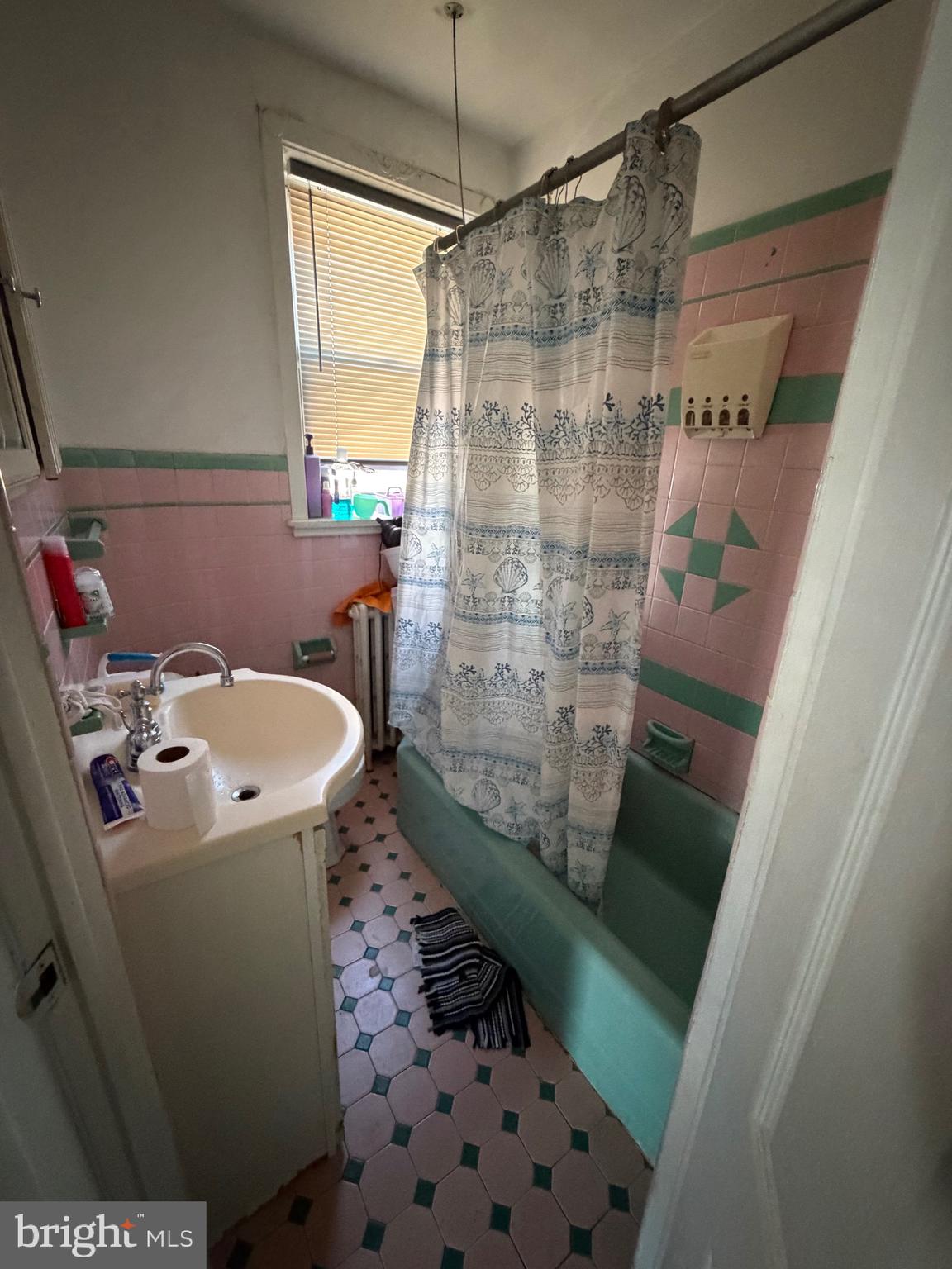 LOWER MOYAMENSING - Residential