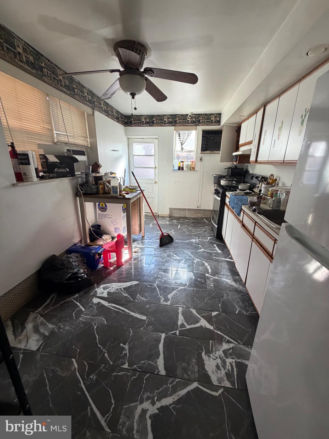 LOWER MOYAMENSING - Residential