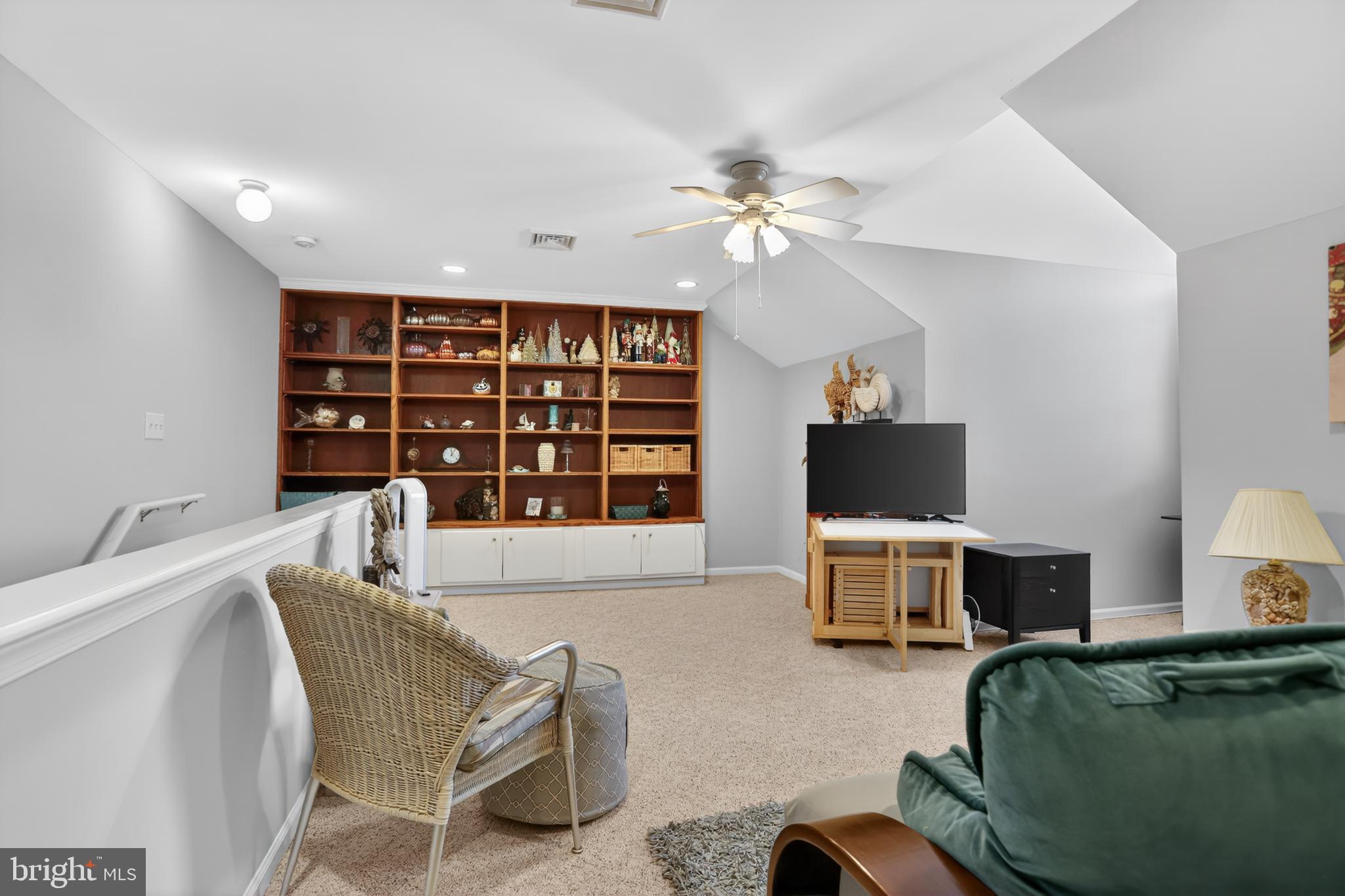 FLOWERS MILL - Residential