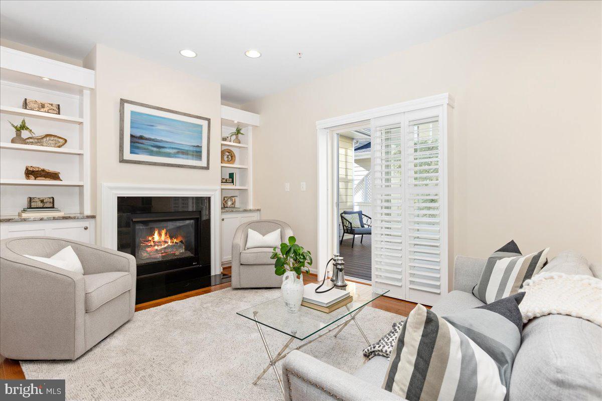 EASTPORT - Residential