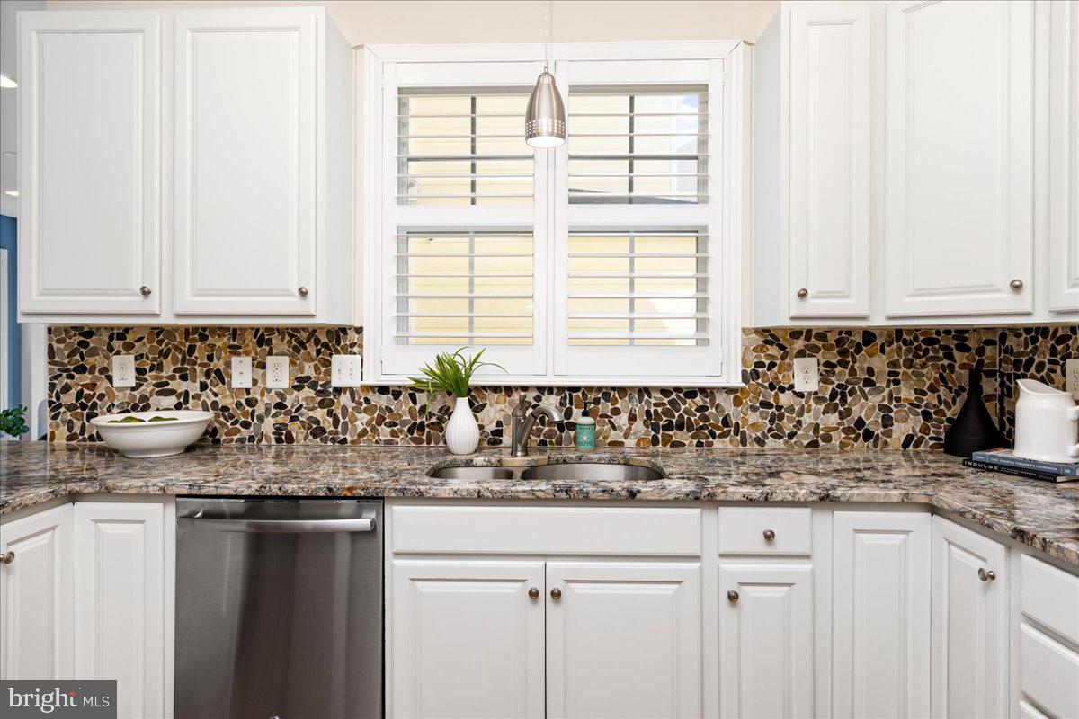 EASTPORT - Residential