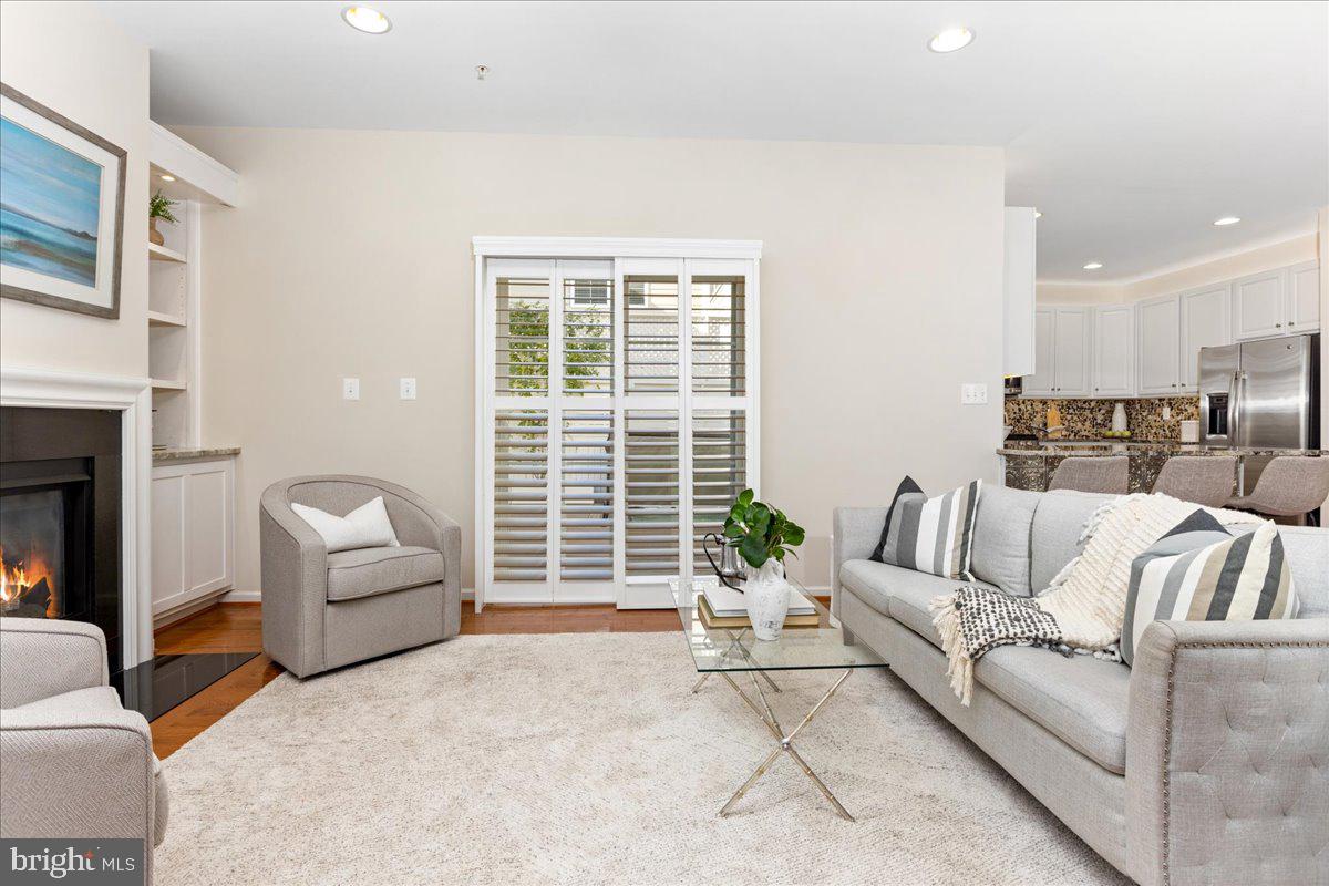 EASTPORT - Residential