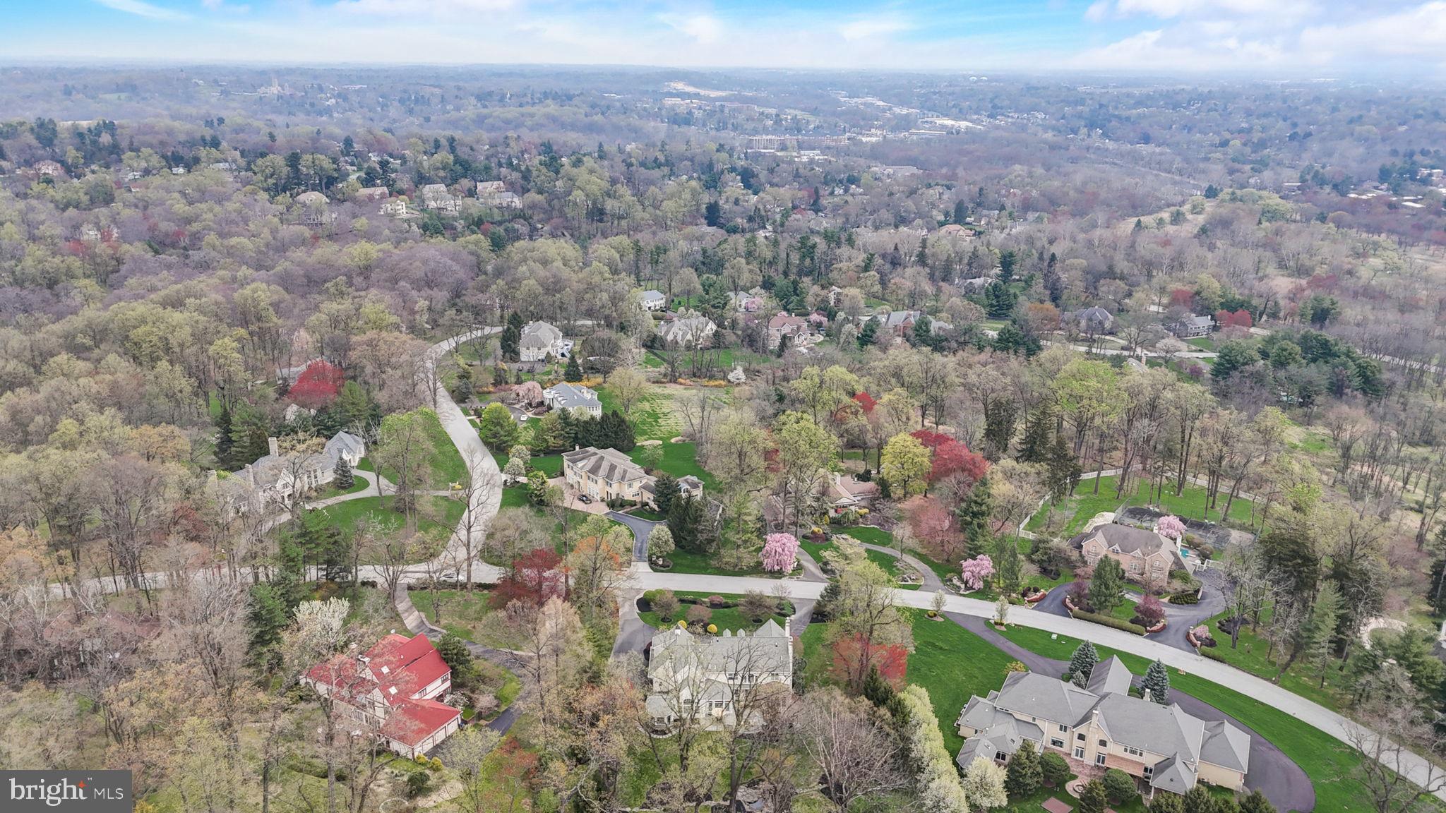 MEADOWBROOK - Residential