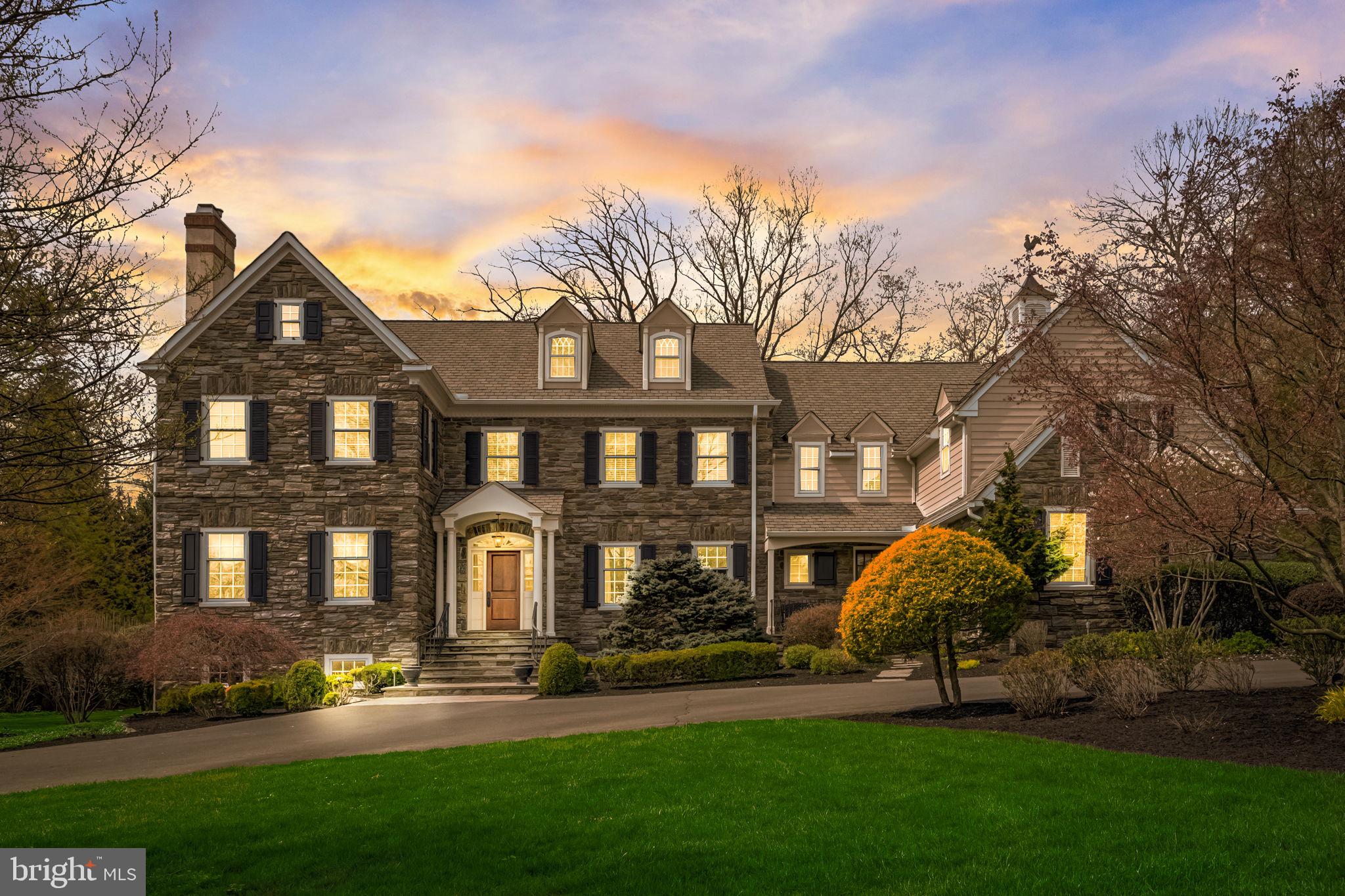 MEADOWBROOK - Residential