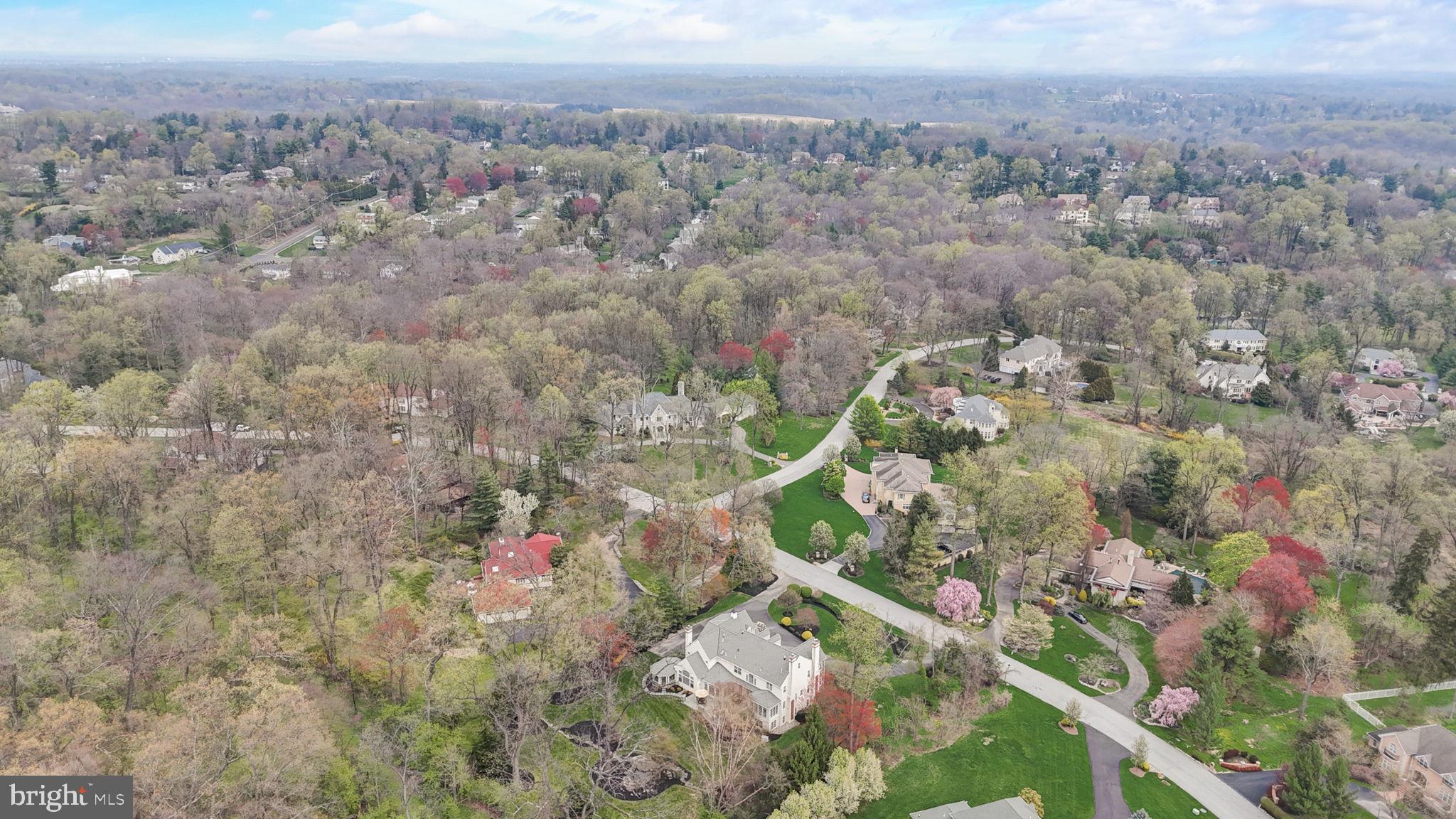 MEADOWBROOK - Residential