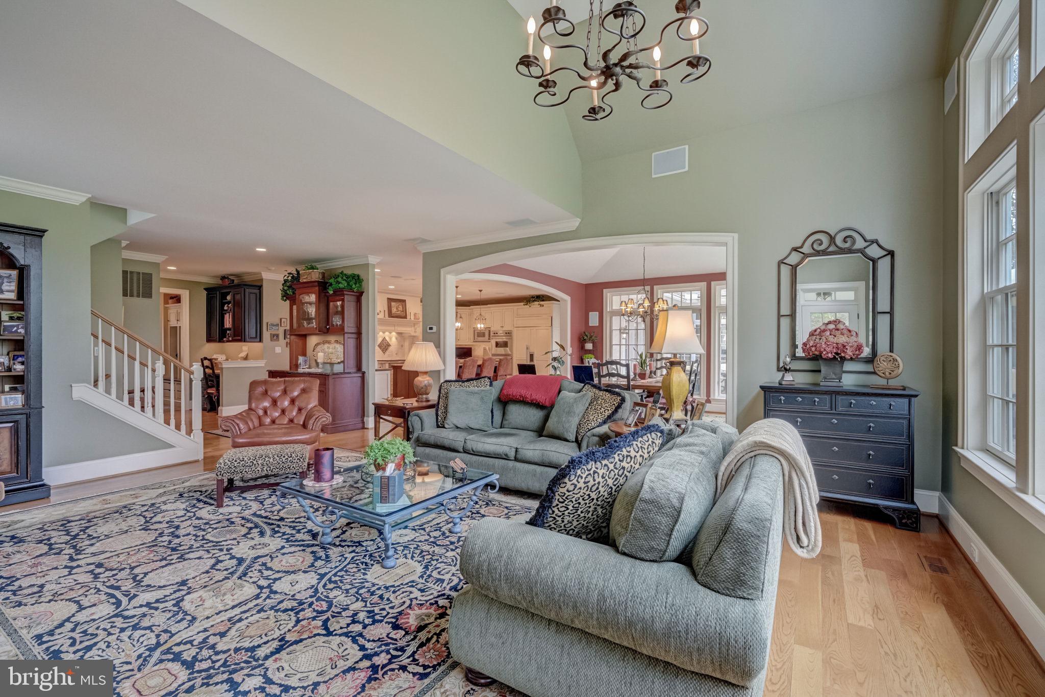 MEADOWBROOK - Residential