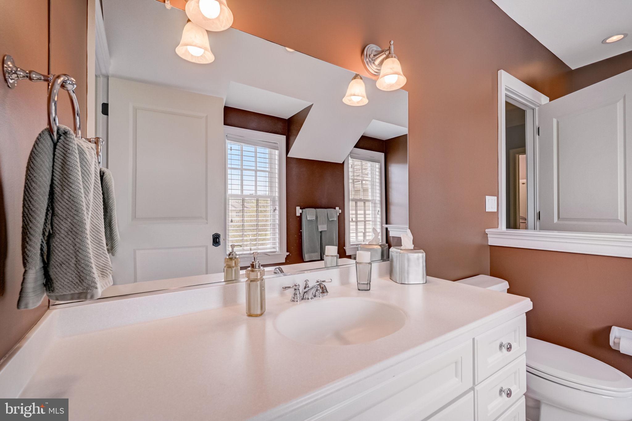 MEADOWBROOK - Residential