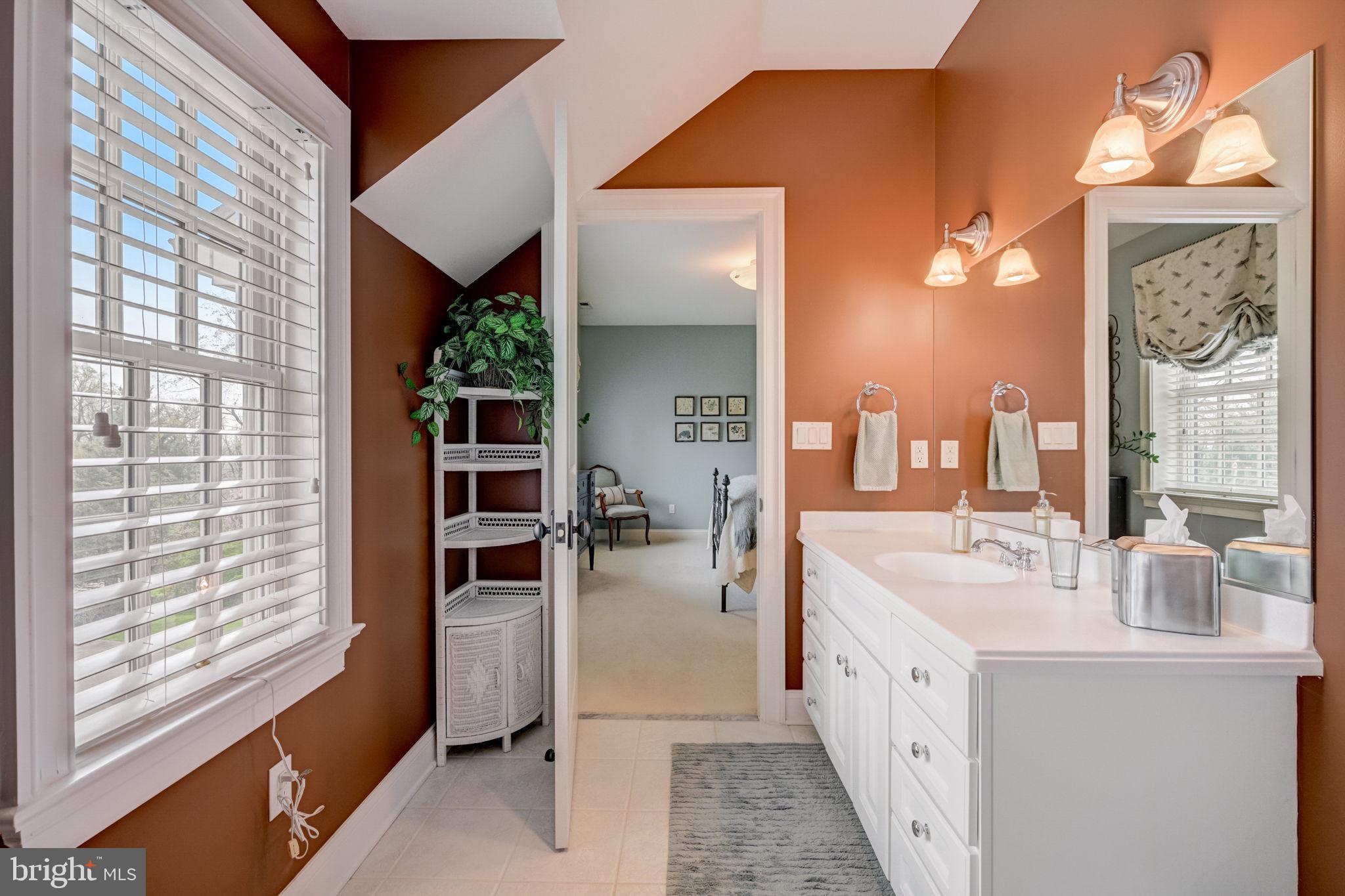 MEADOWBROOK - Residential