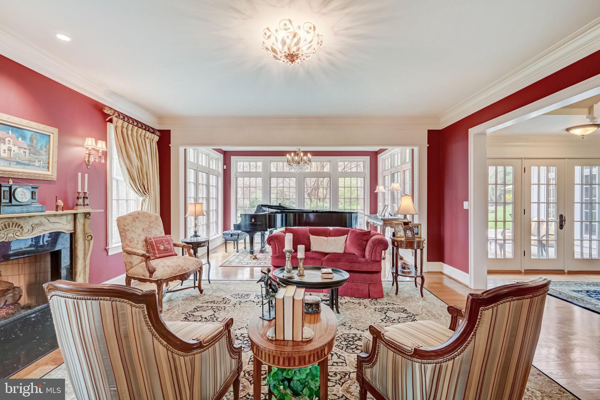 MEADOWBROOK - Residential