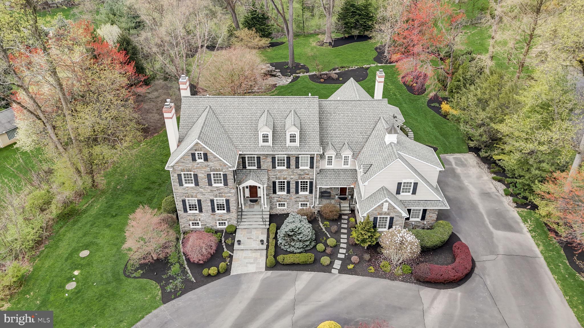 MEADOWBROOK - Residential