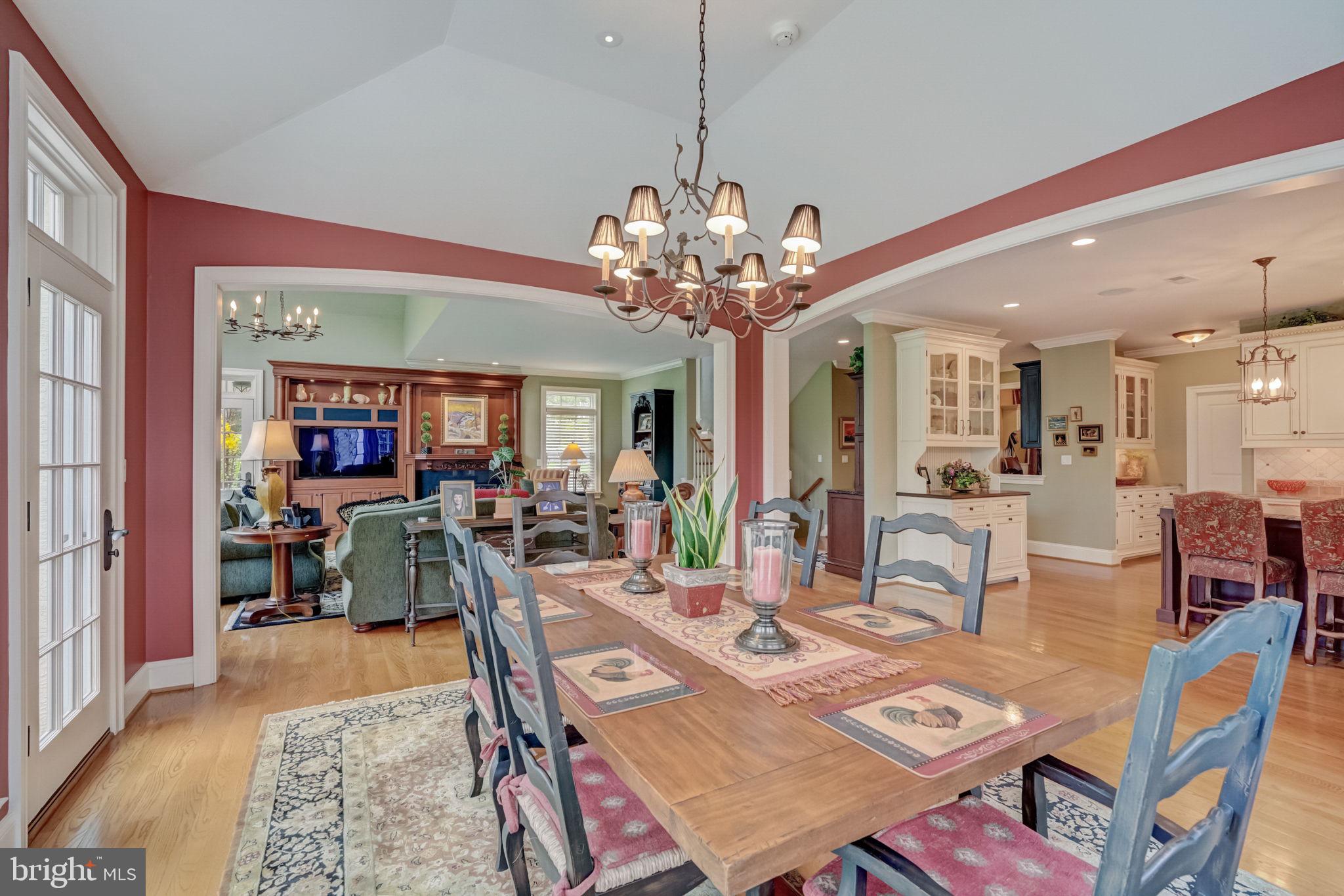 MEADOWBROOK - Residential