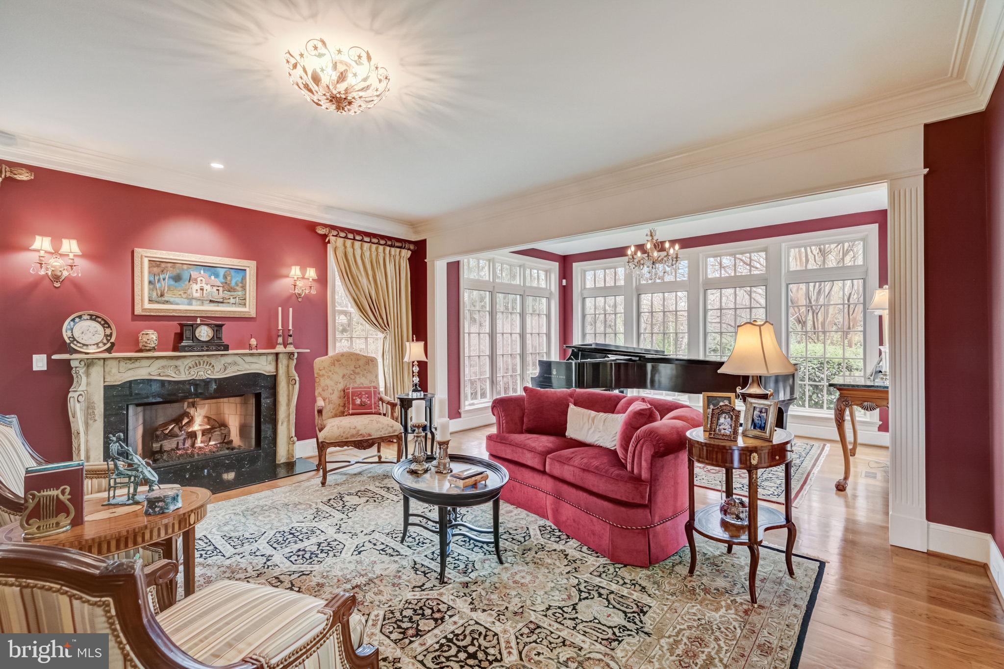 MEADOWBROOK - Residential