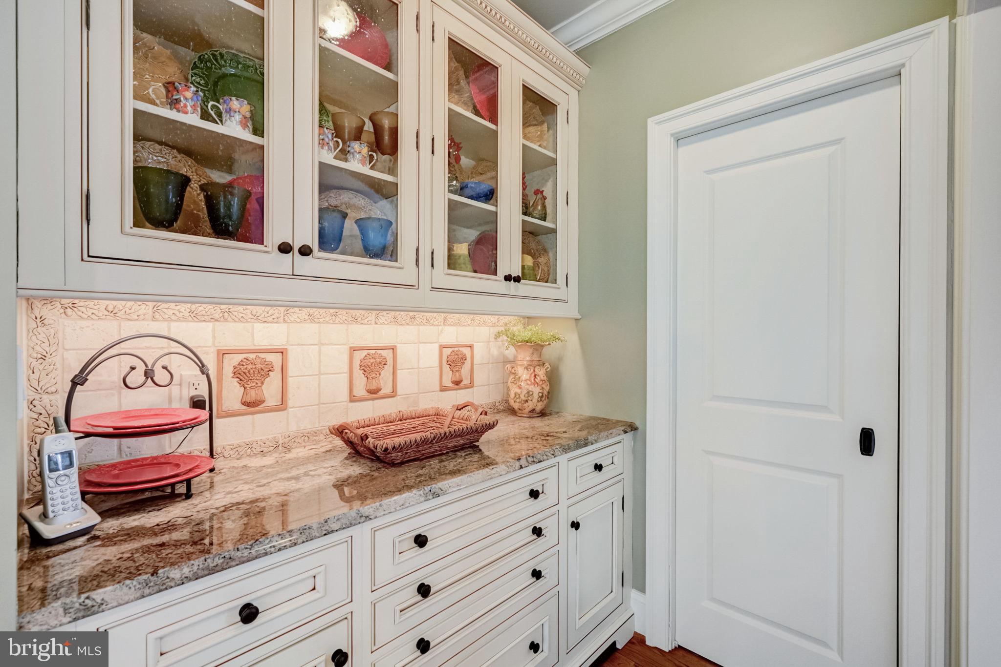 MEADOWBROOK - Residential