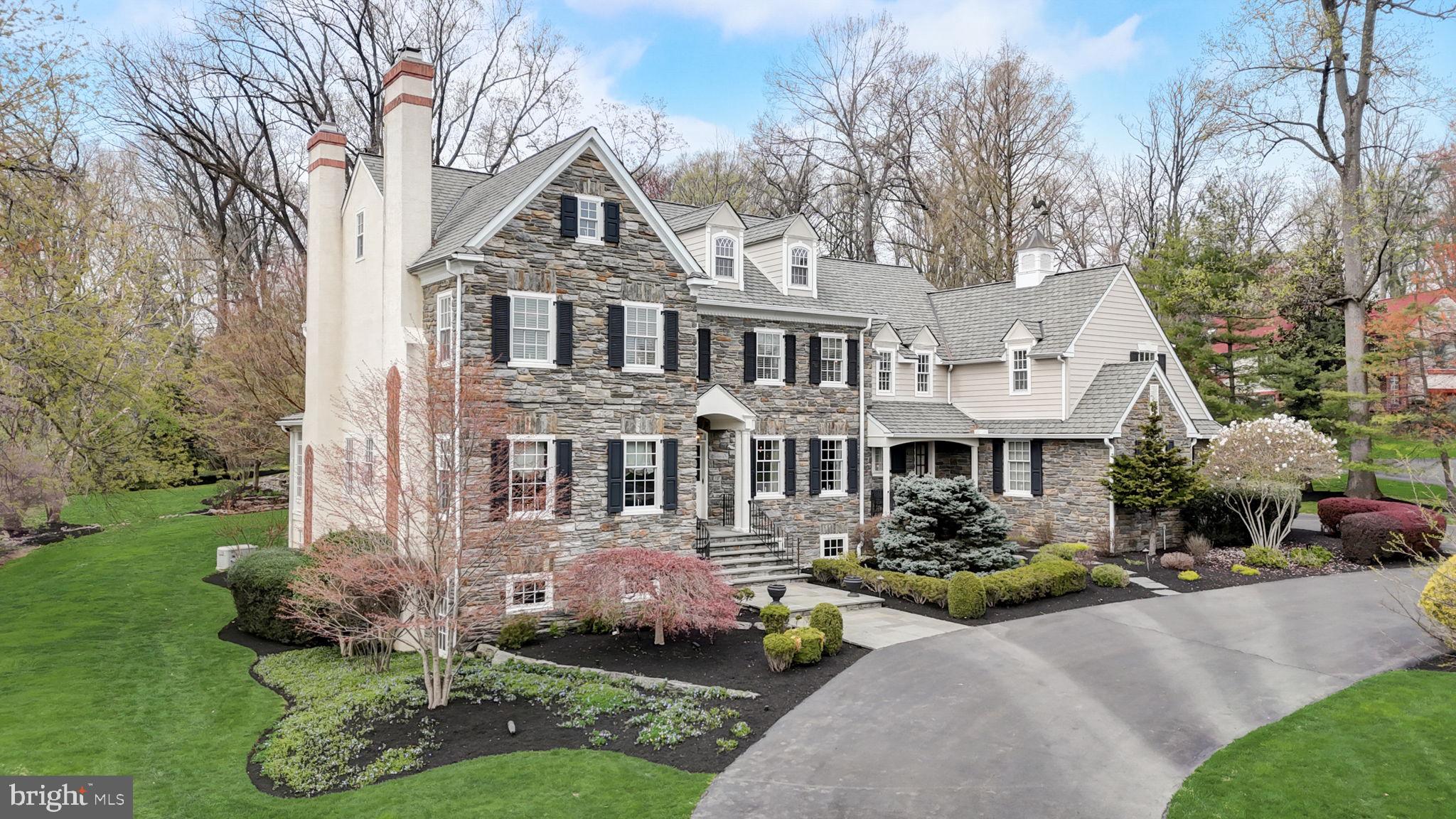 MEADOWBROOK - Residential