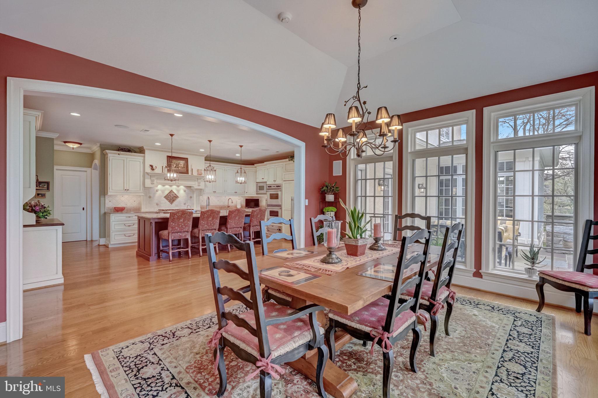 MEADOWBROOK - Residential