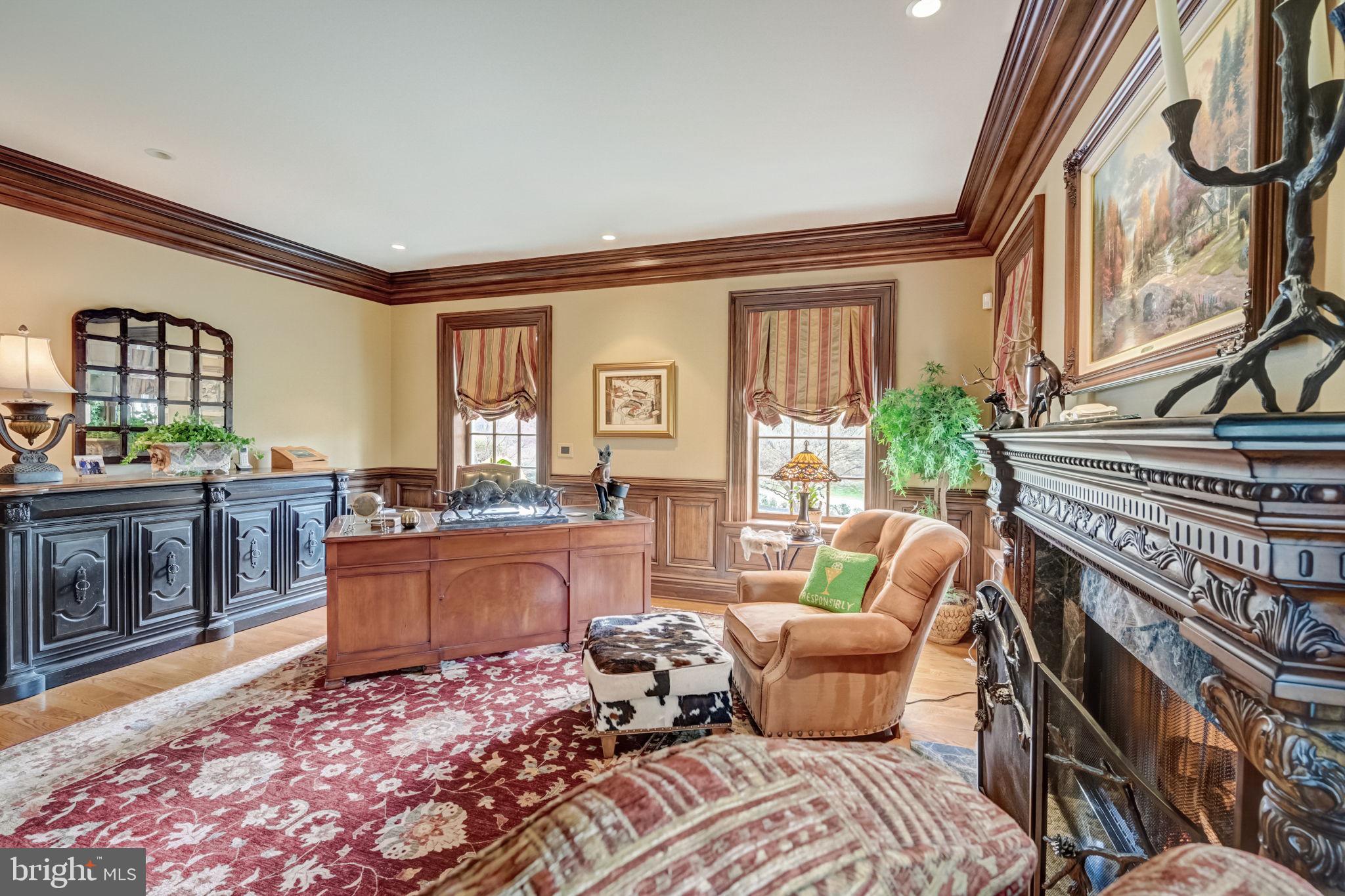 MEADOWBROOK - Residential