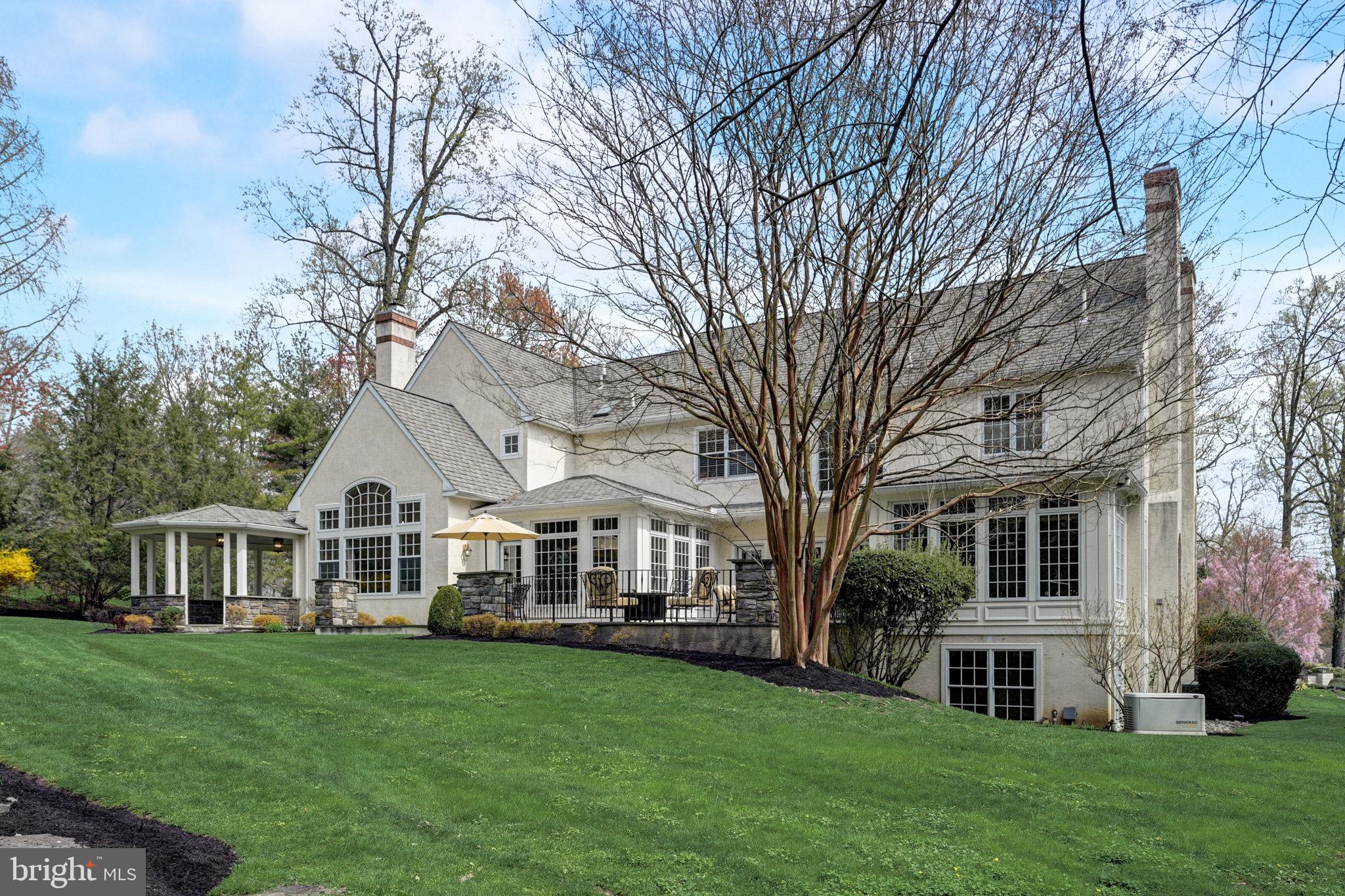 MEADOWBROOK - Residential