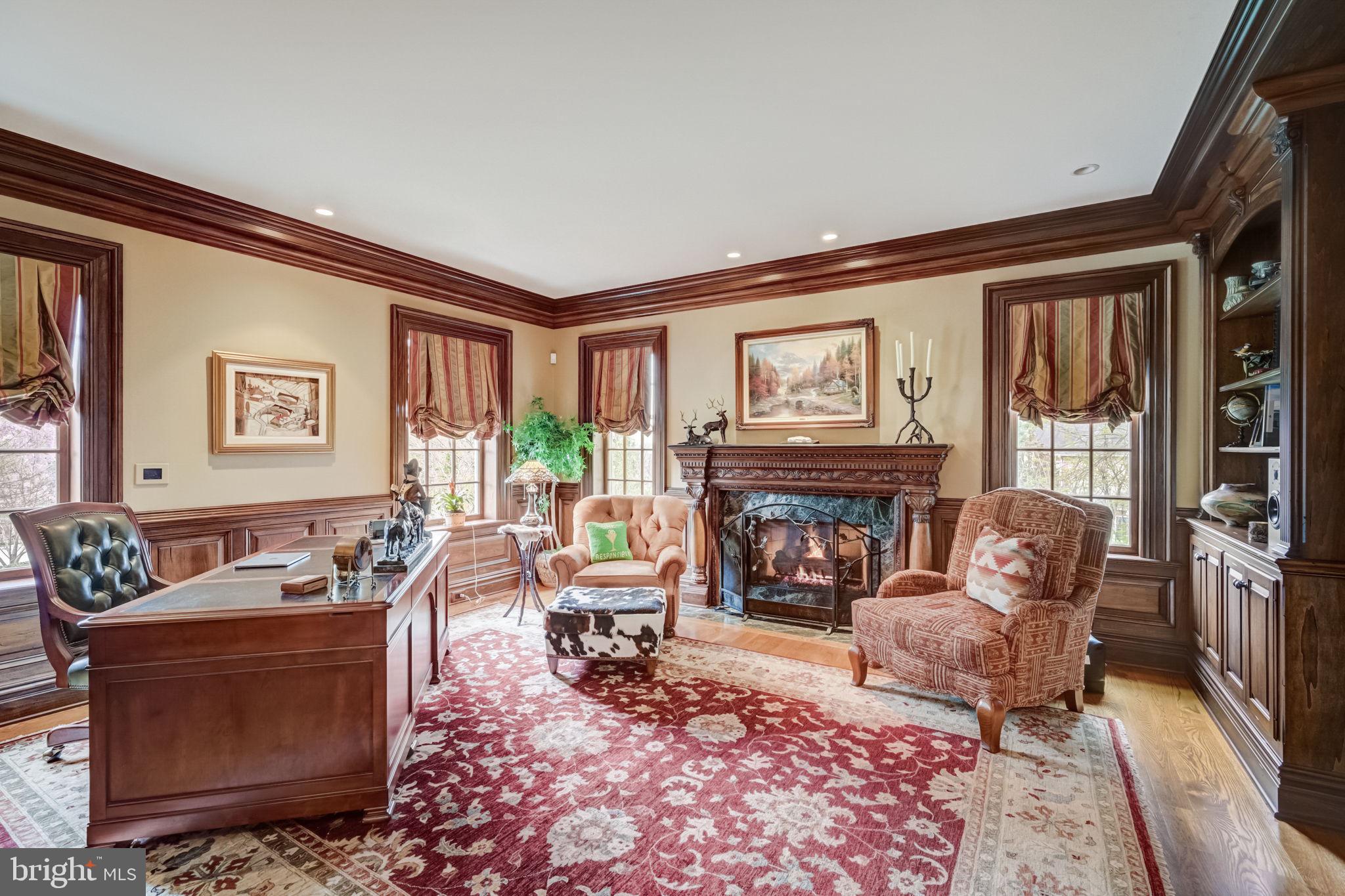 MEADOWBROOK - Residential