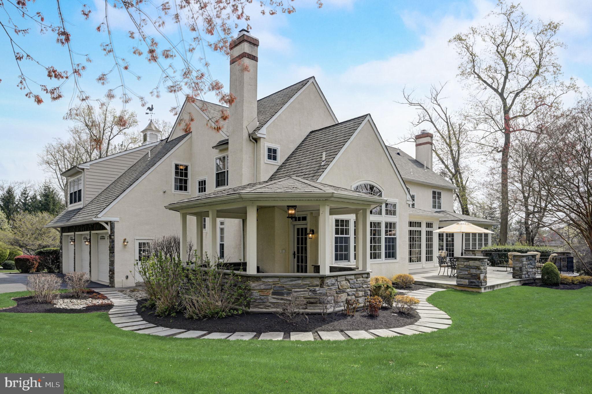 MEADOWBROOK - Residential