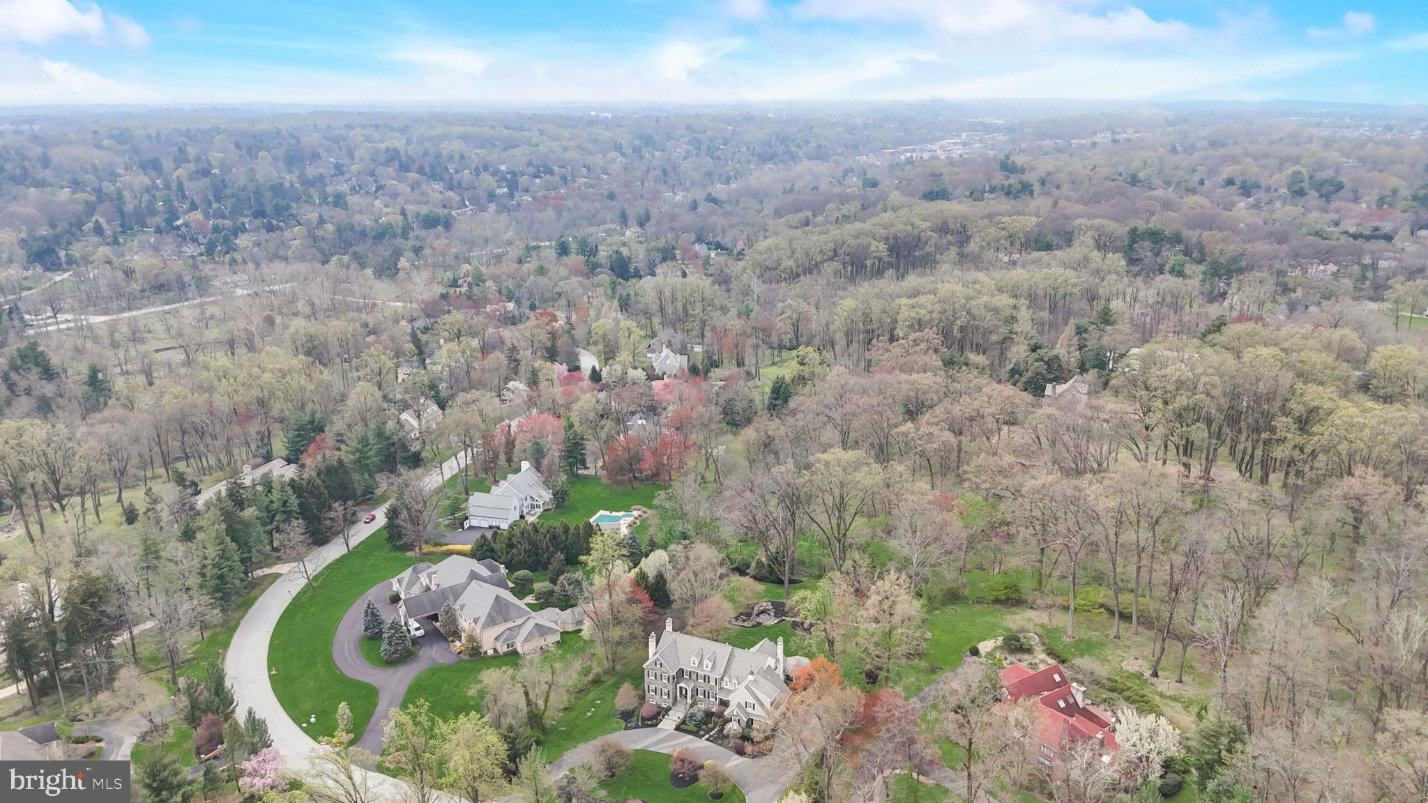 MEADOWBROOK - Residential