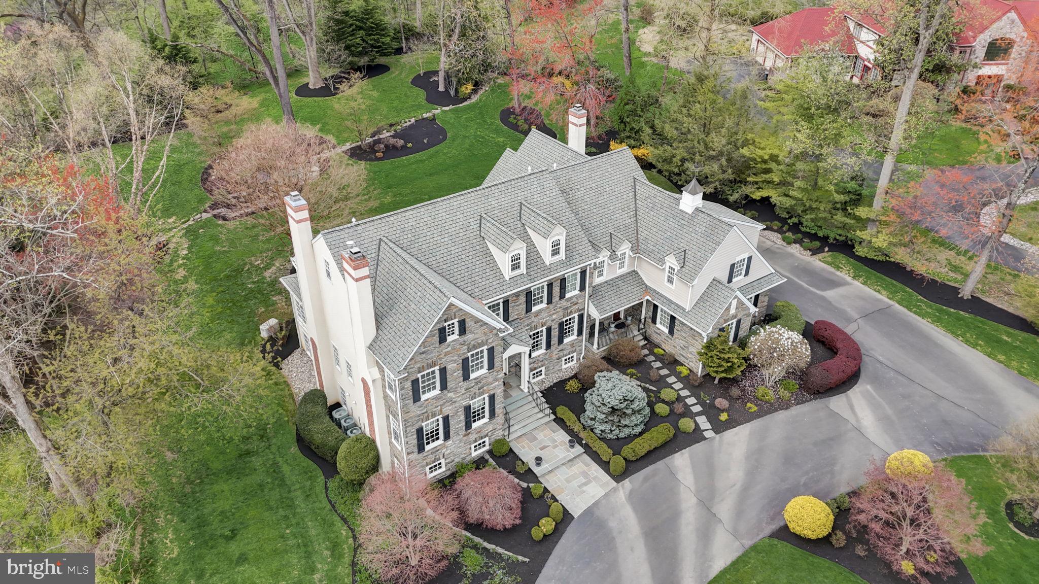 MEADOWBROOK - Residential