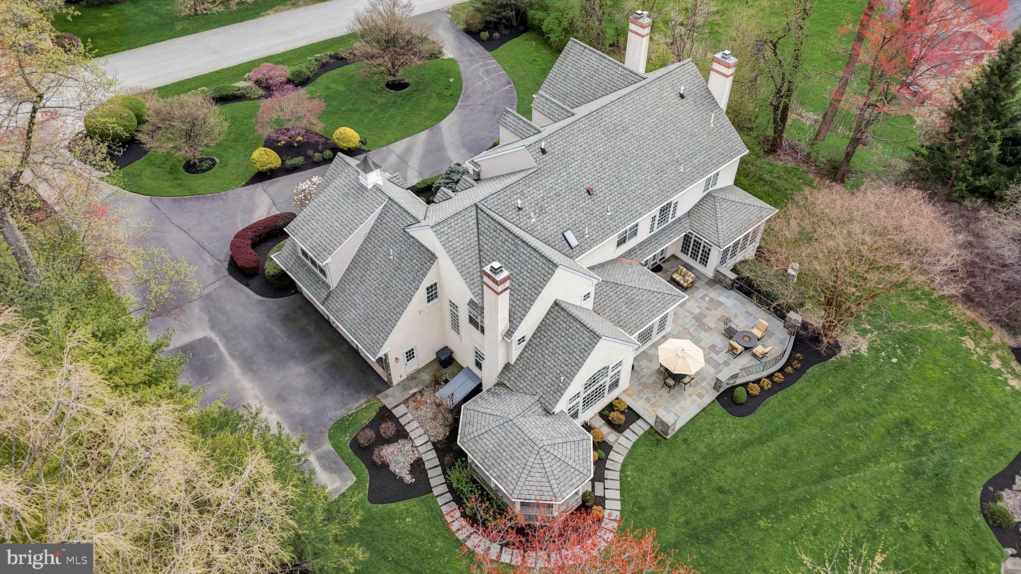 MEADOWBROOK - Residential