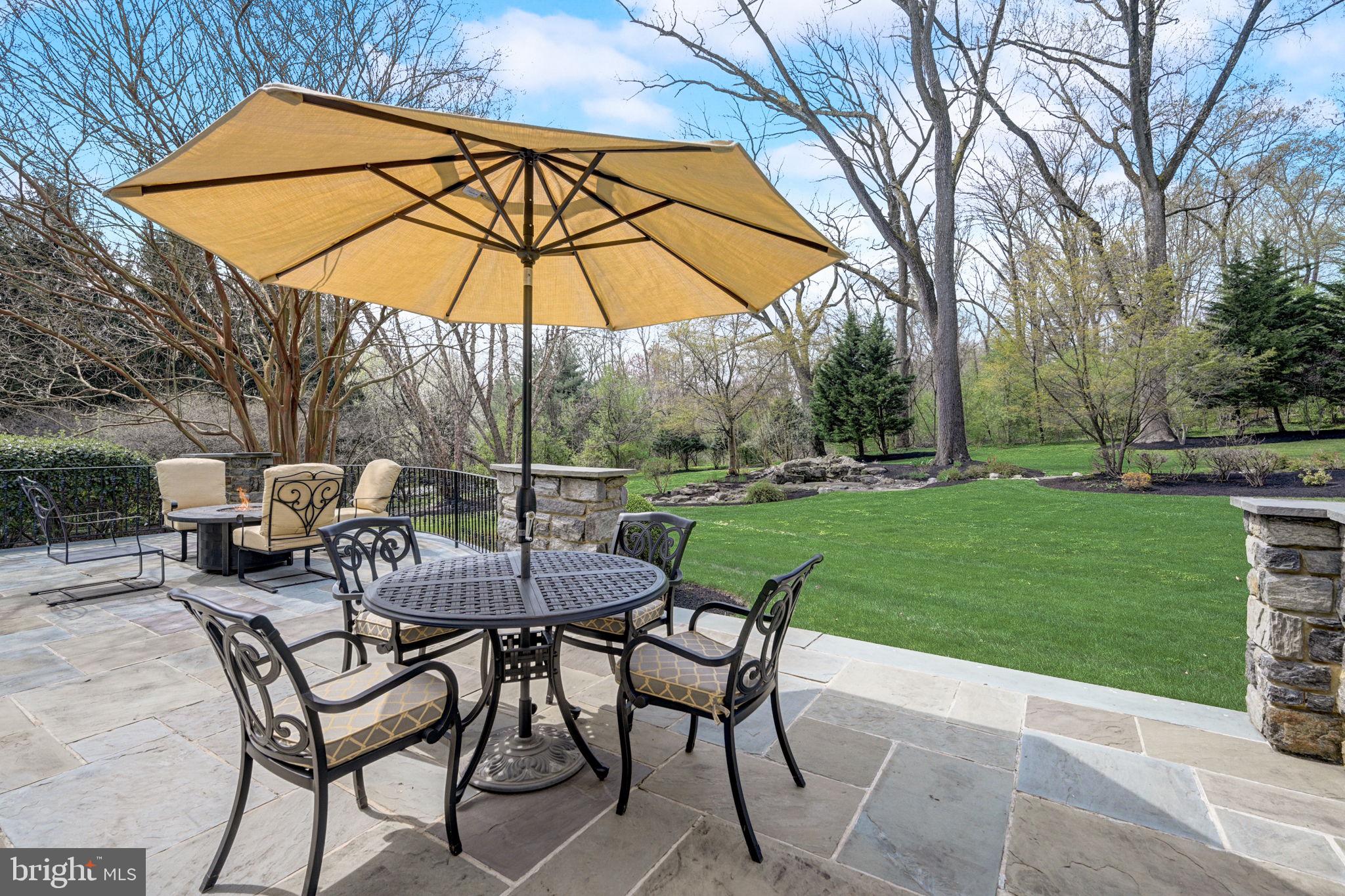 MEADOWBROOK - Residential