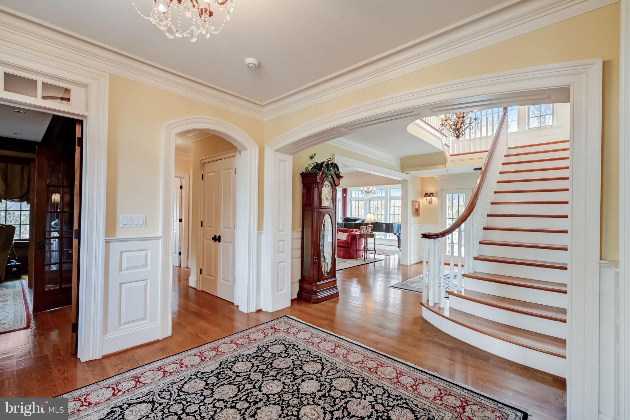 MEADOWBROOK - Residential