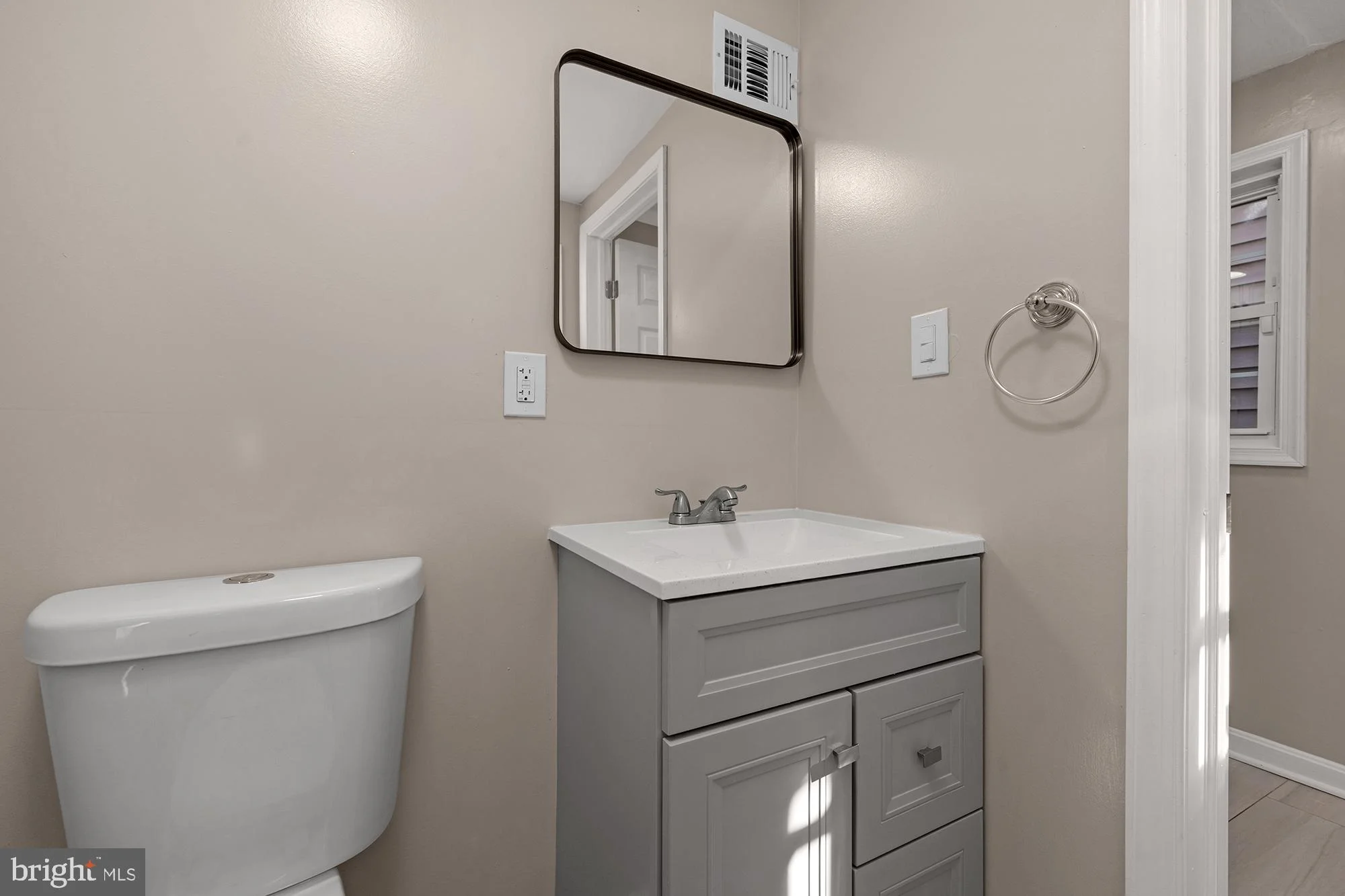 1413 E Eager Street, Baltimore, MD 21205 photo 5