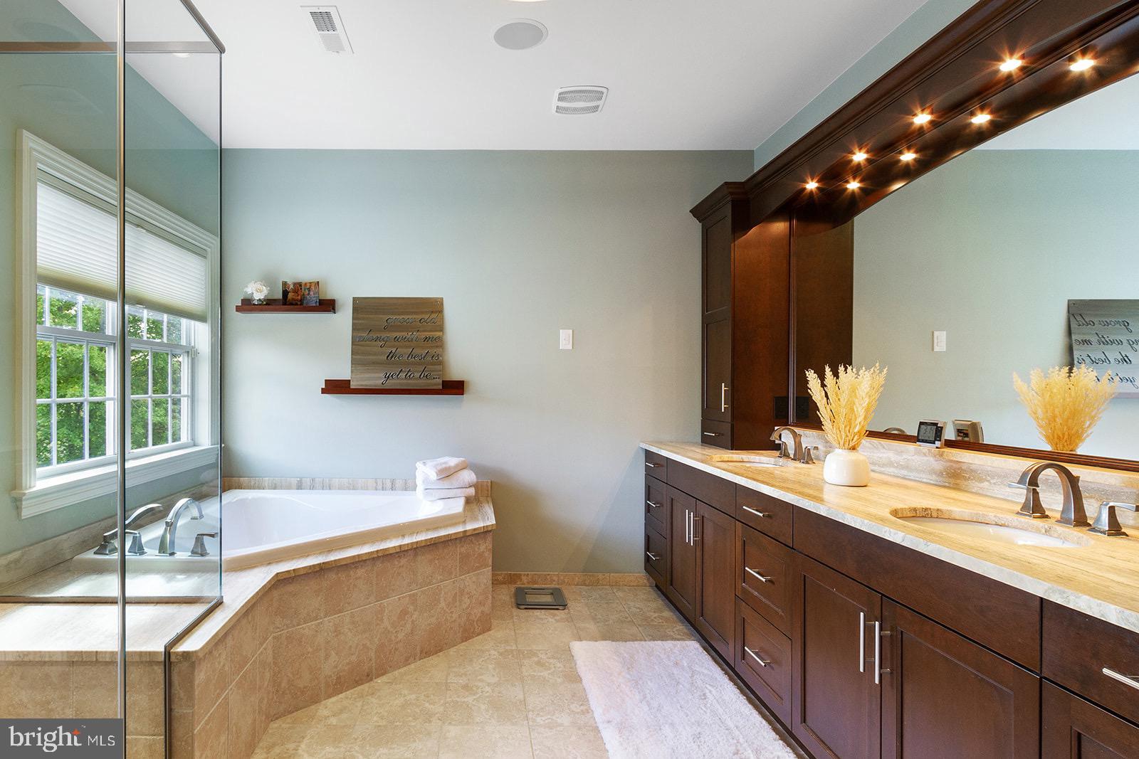 BEECHWOOD ESTATES - Residential